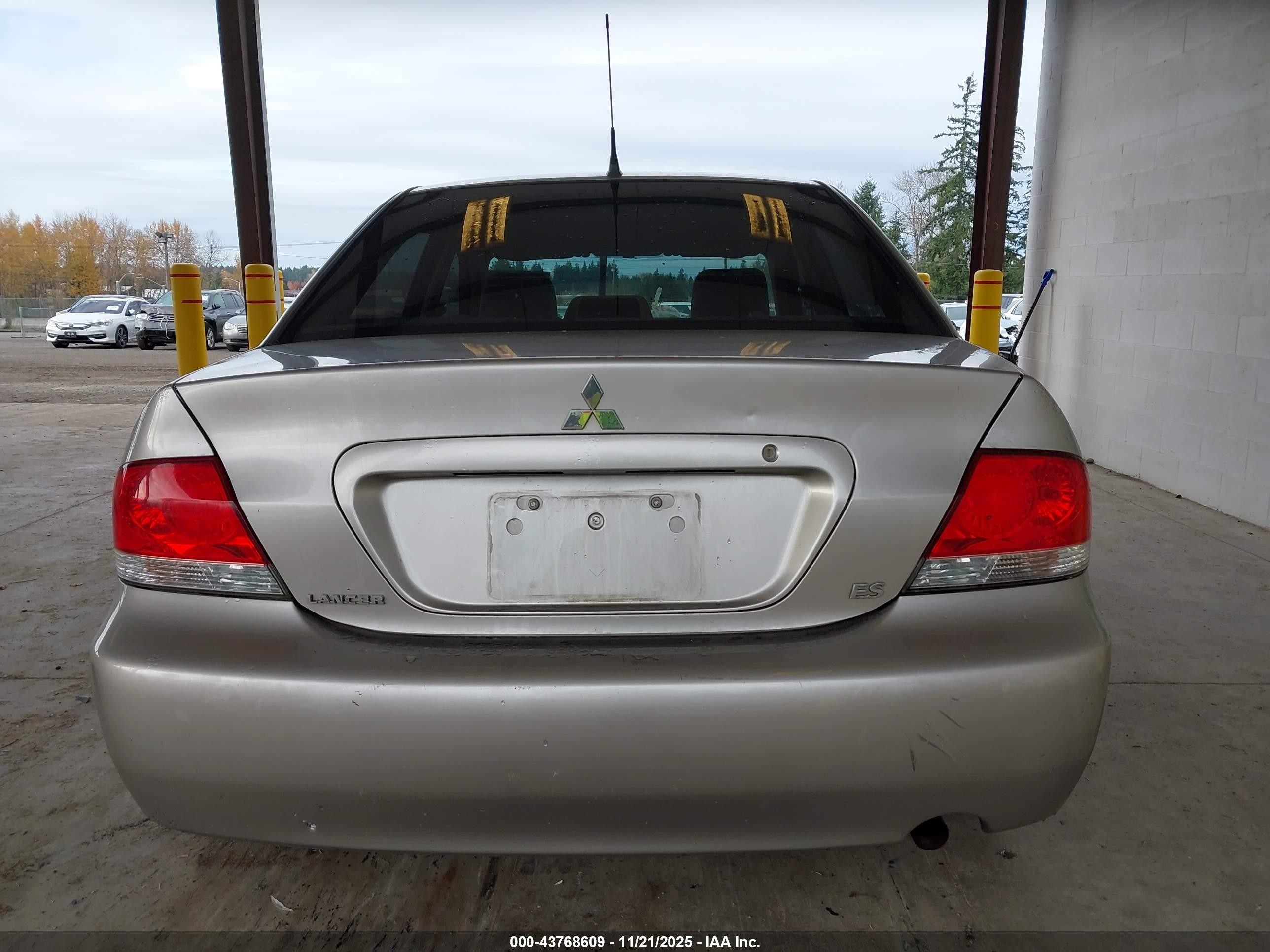 2007 Mitsubishi Lancer Es Silver vin: JA3AJ26E67U016740