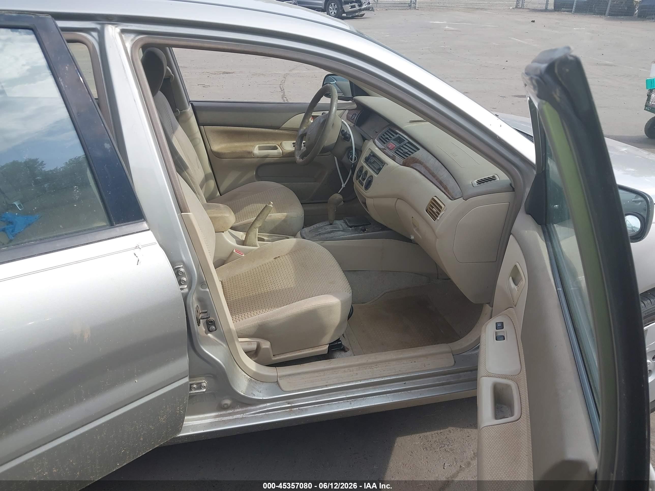 2003 Mitsubishi Lancer Es Silver vin: JA3AJ26E73U095345