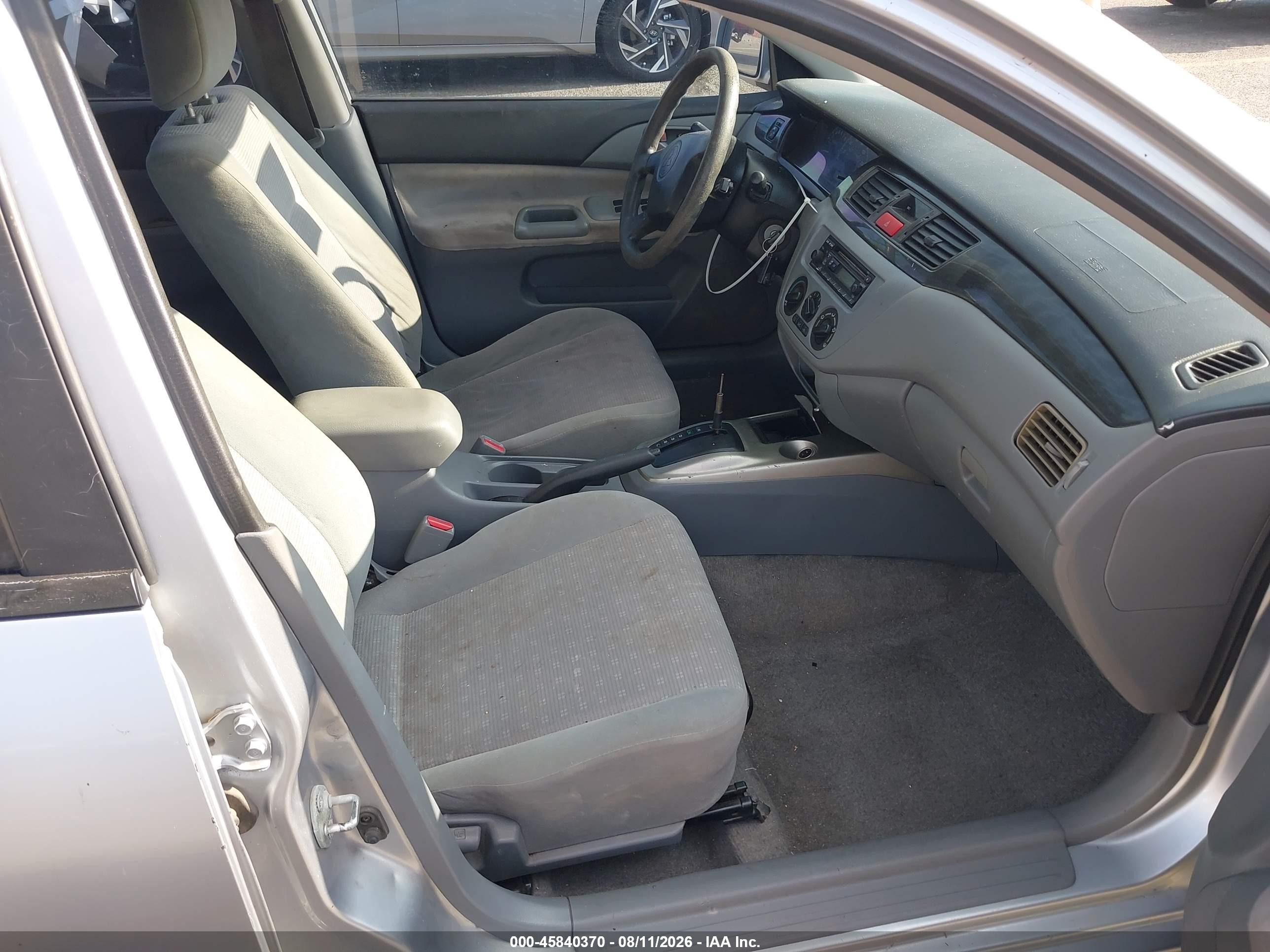 2005 Mitsubishi Lancer Es Silver vin: JA3AJ26E75U020809