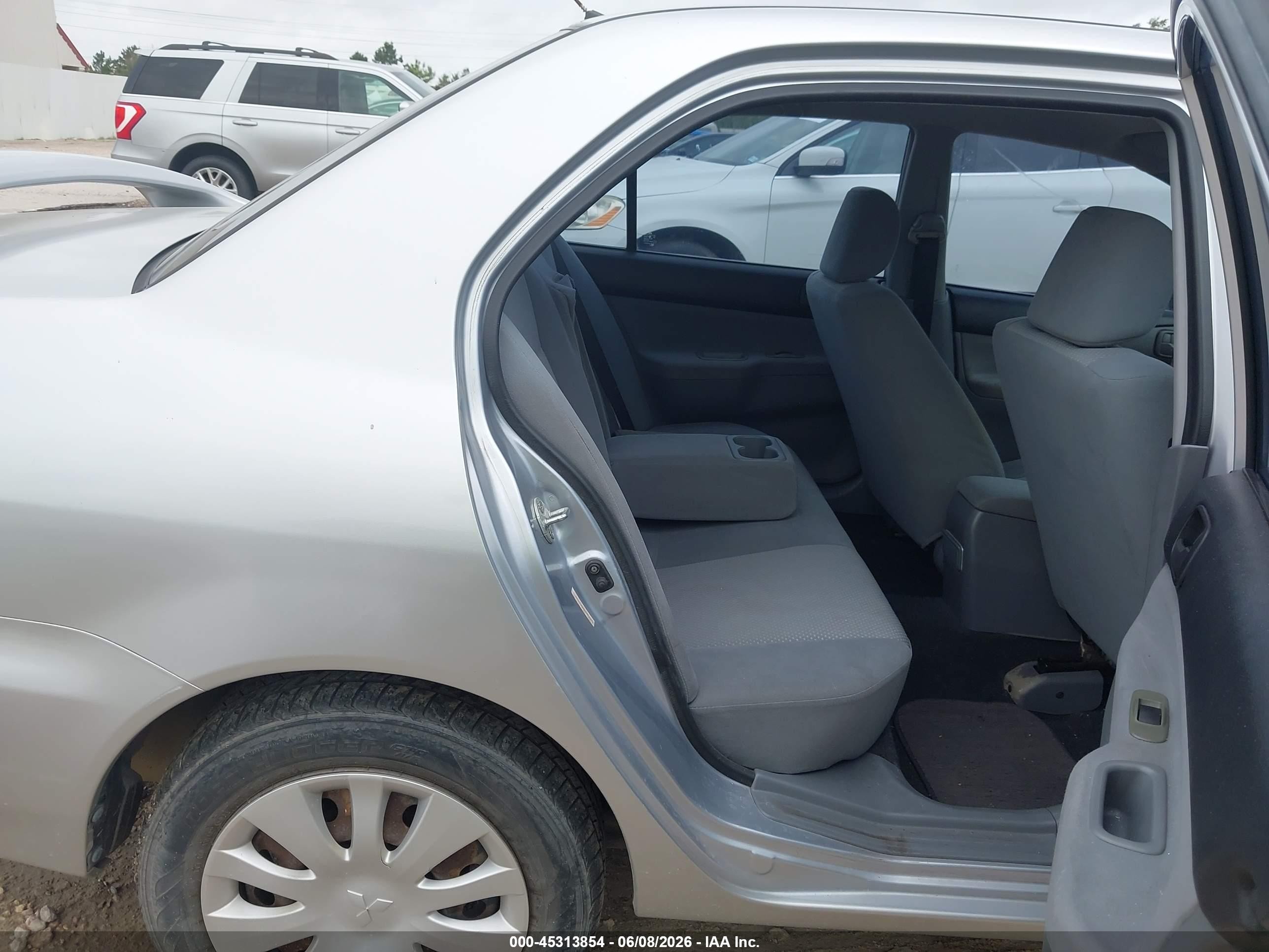 2006 Mitsubishi Lancer Es/se Серебряный vin: JA3AJ26E86U072385