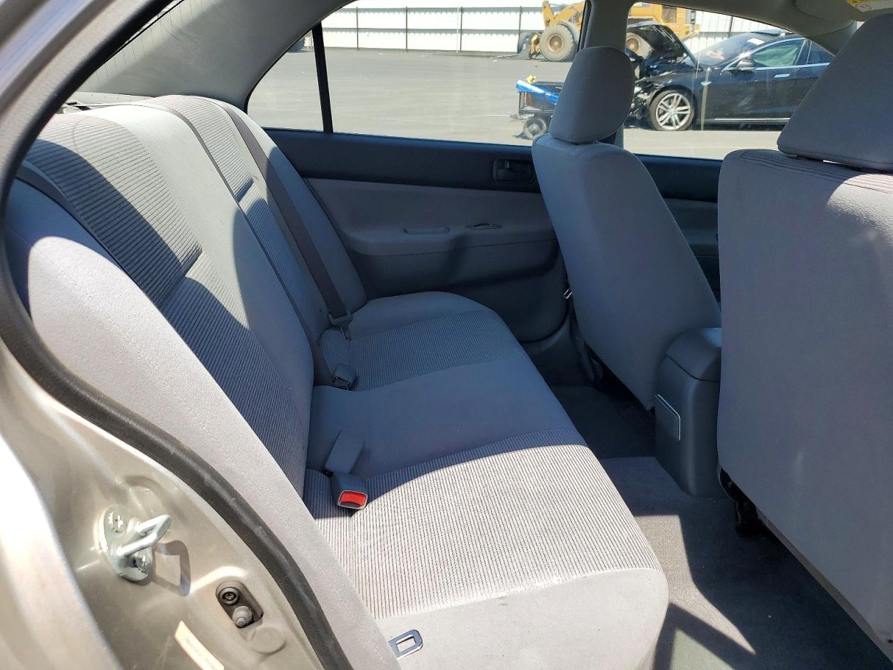 2005 Mitsubishi Lancer Es Silver vin: JA3AJ26EX5U018066