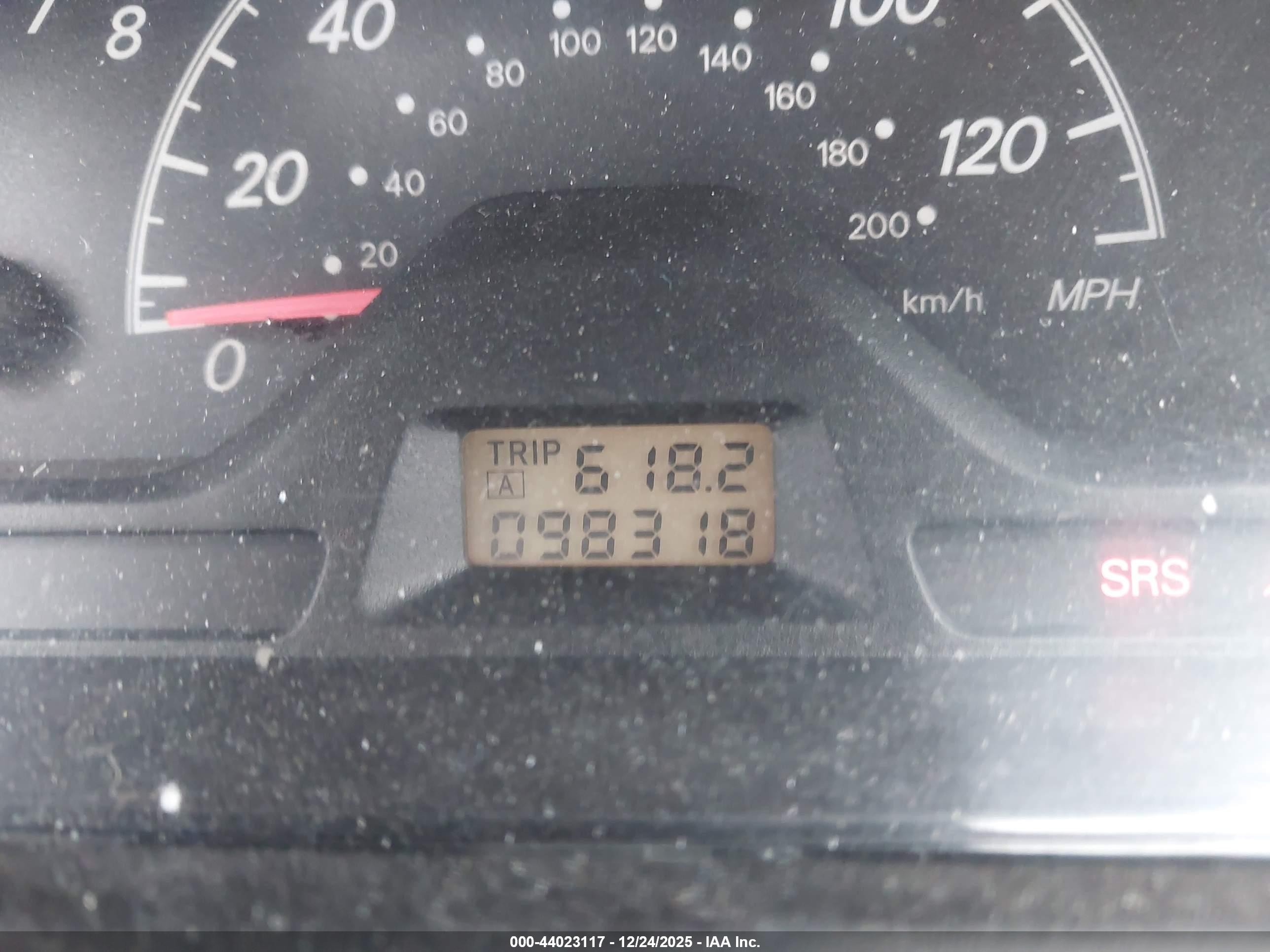 2005 Mitsubishi Lancer Es Red vin: JA3AJ26EX5U018682