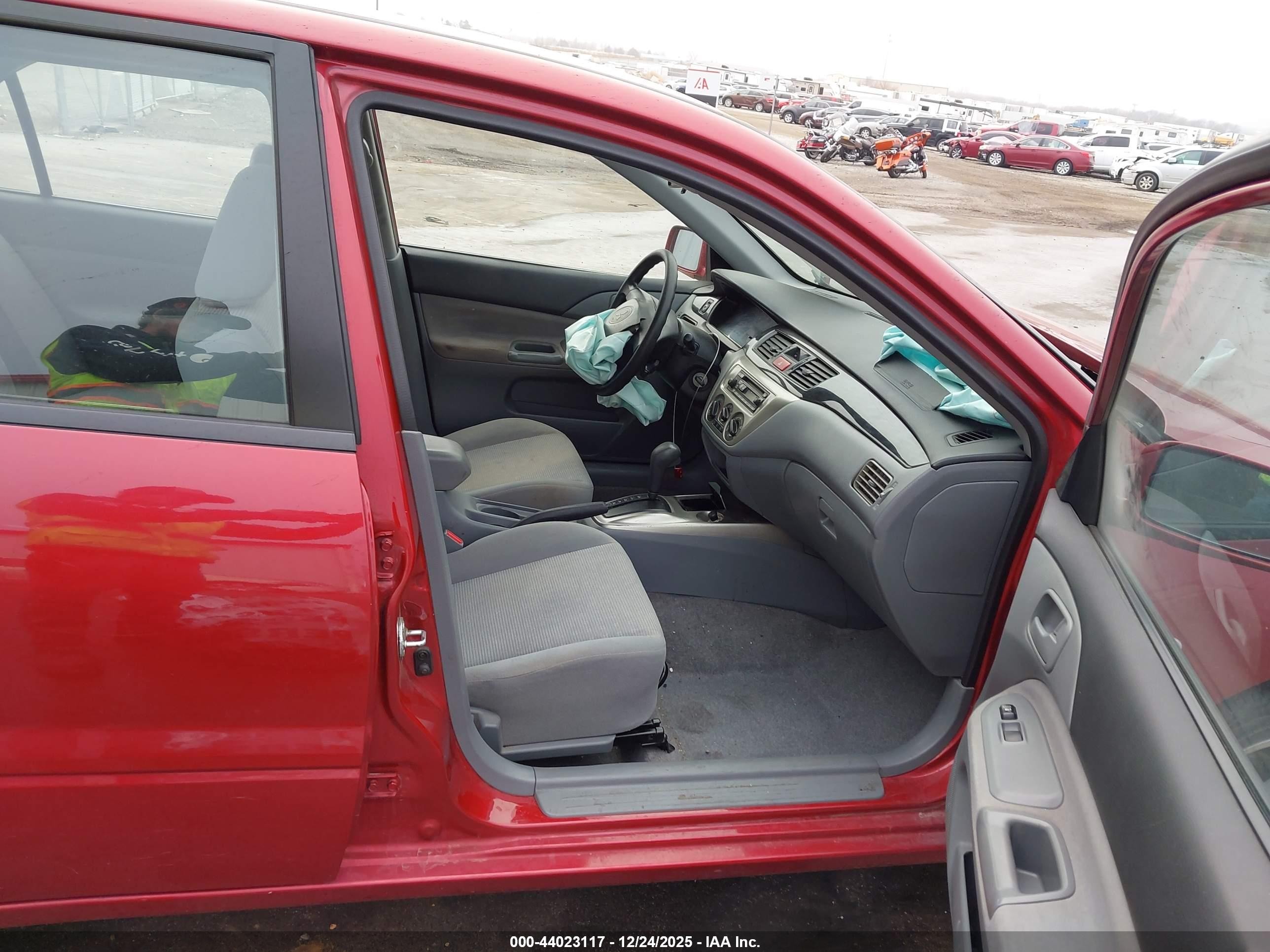 2005 Mitsubishi Lancer Es Red vin: JA3AJ26EX5U018682