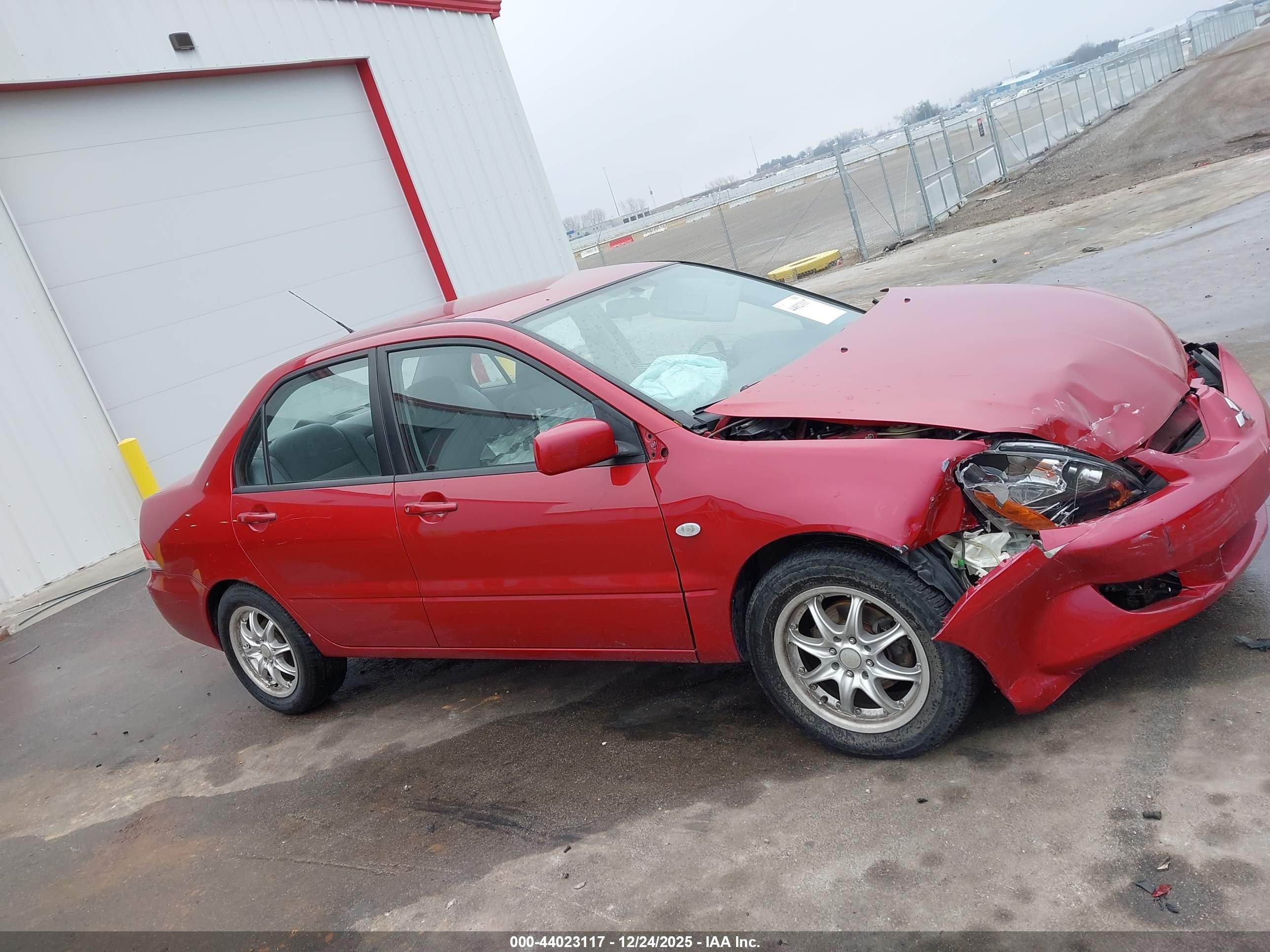 2005 Mitsubishi Lancer Es Red vin: JA3AJ26EX5U018682