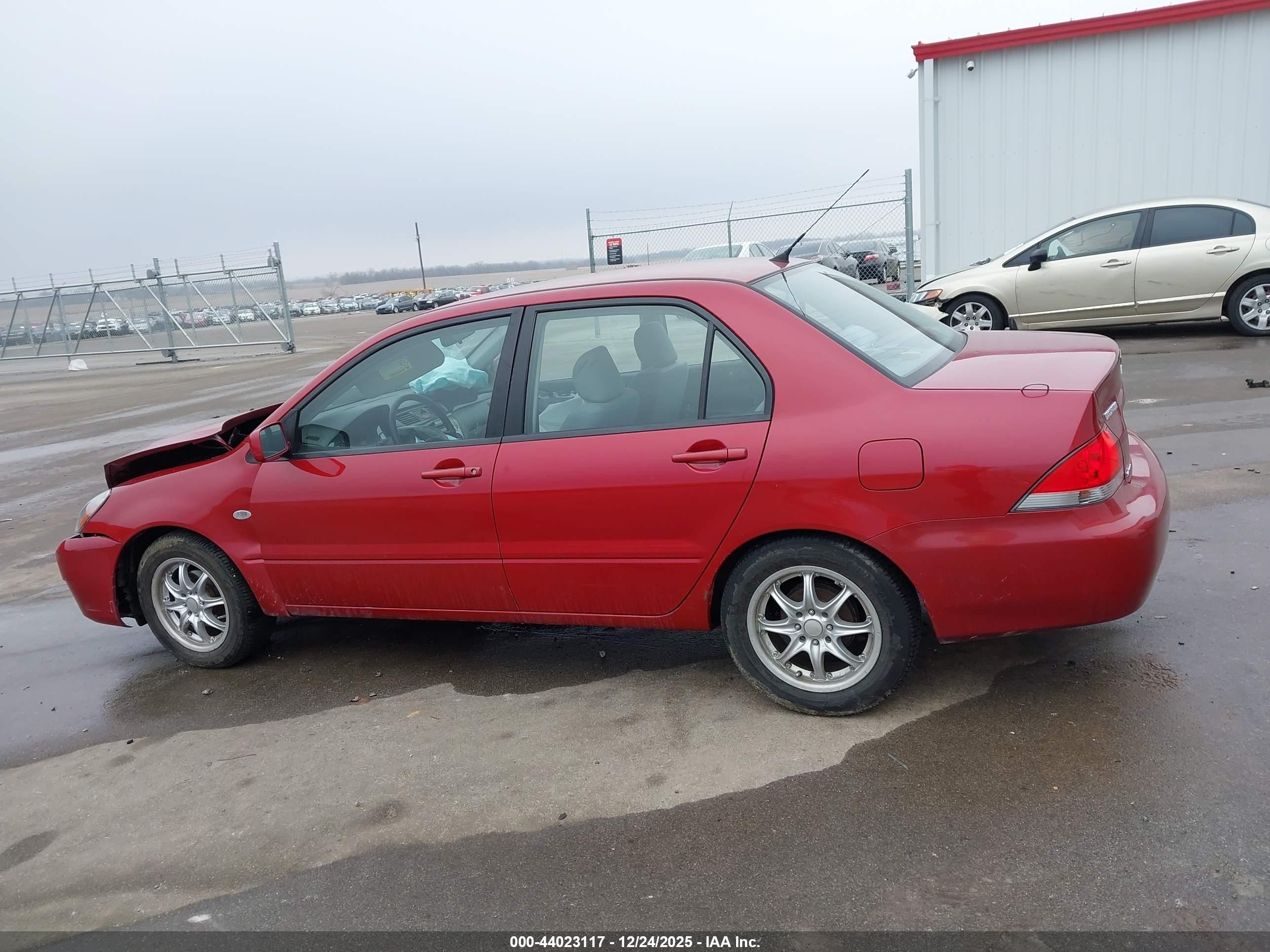 2005 Mitsubishi Lancer Es Red vin: JA3AJ26EX5U018682