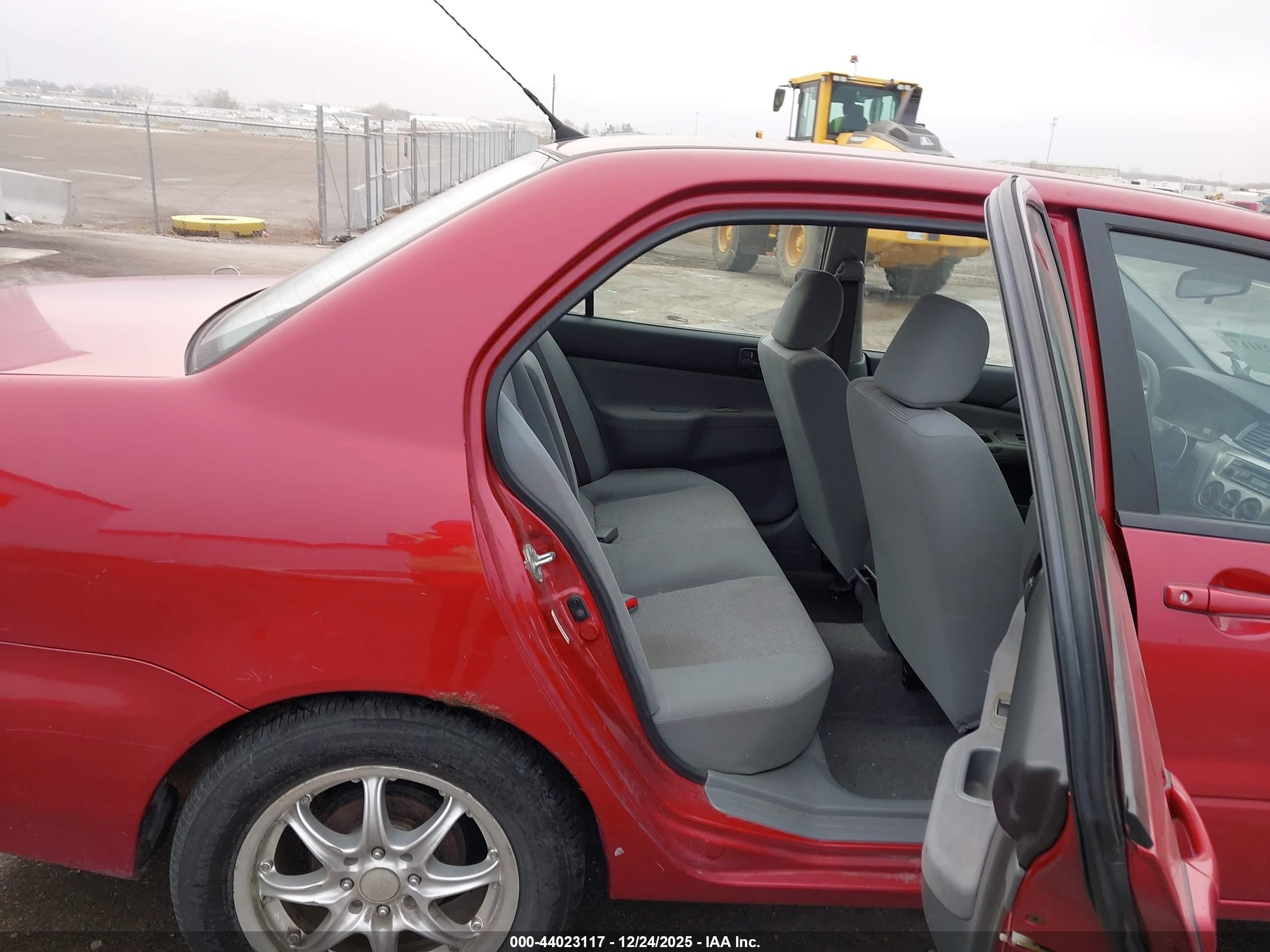 2005 Mitsubishi Lancer Es Red vin: JA3AJ26EX5U018682