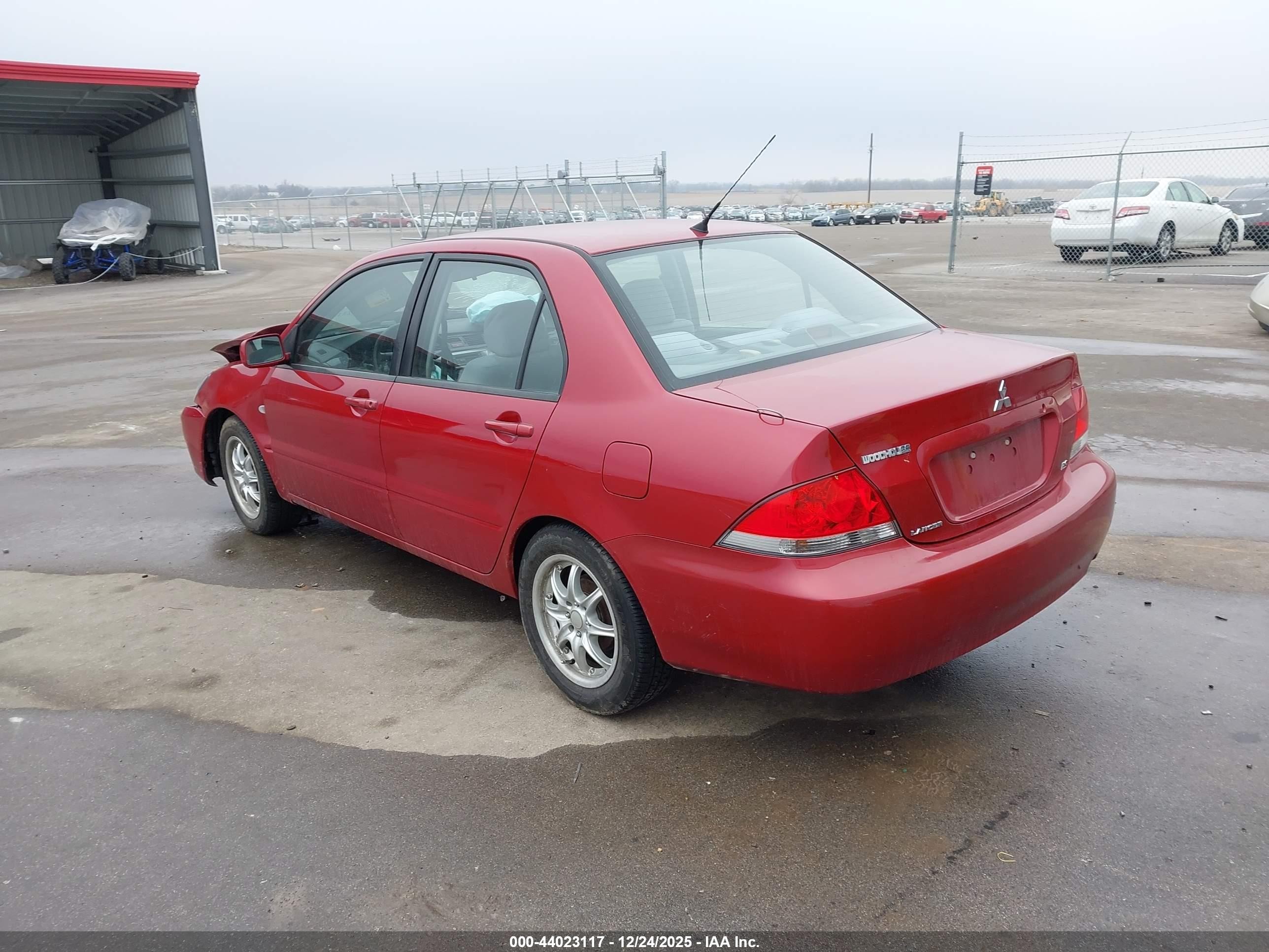 2005 Mitsubishi Lancer Es Red vin: JA3AJ26EX5U018682