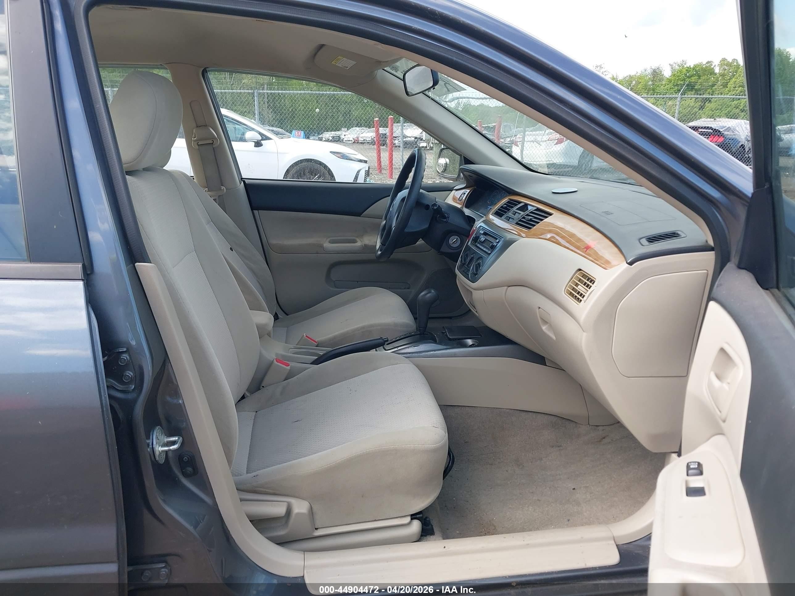 2007 Mitsubishi Lancer Es Gray vin: JA3AJ26EX7U017373