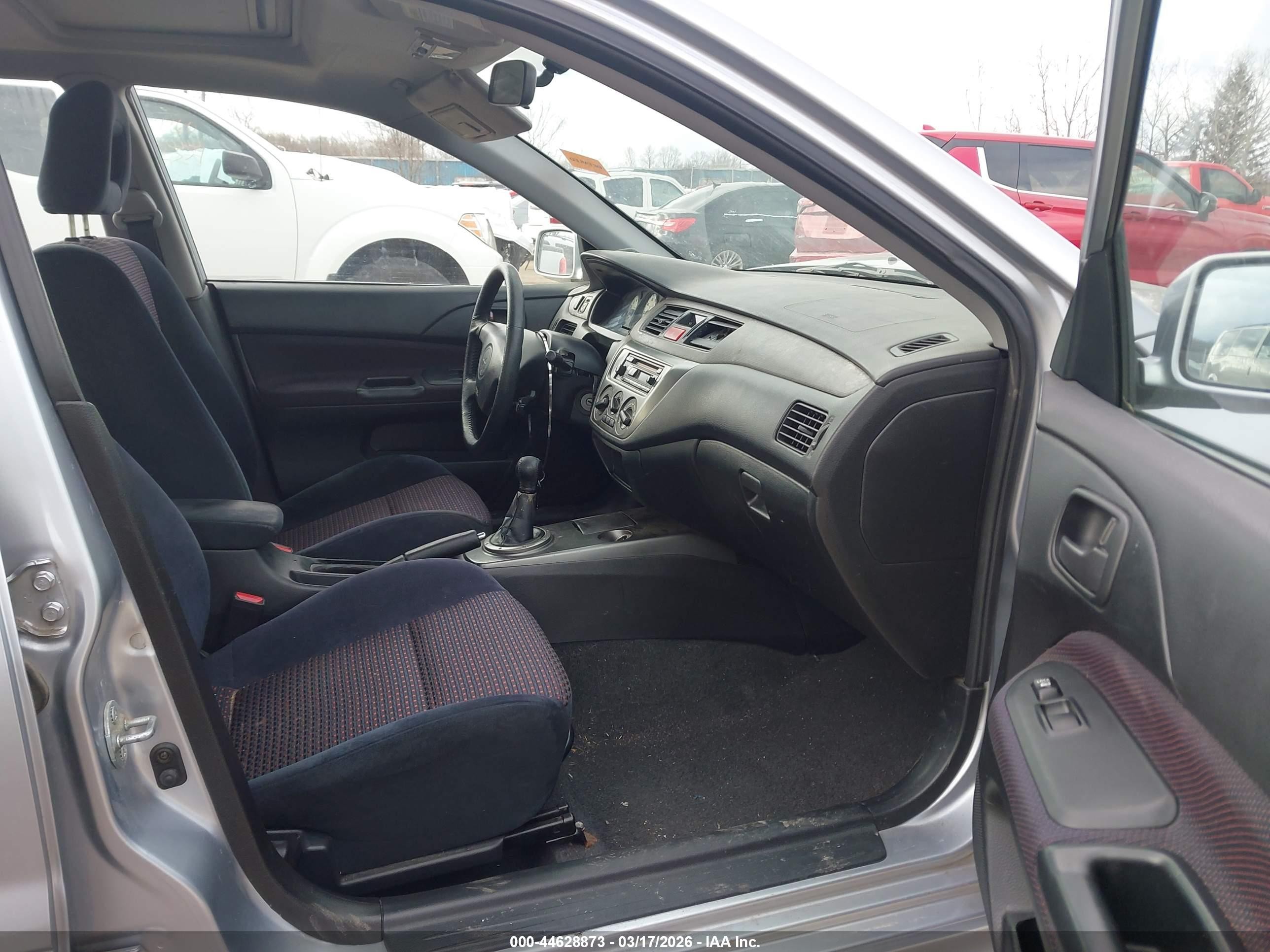 2004 Mitsubishi Lancer Ralliart Silver vin: JA3AJ66F24U033689