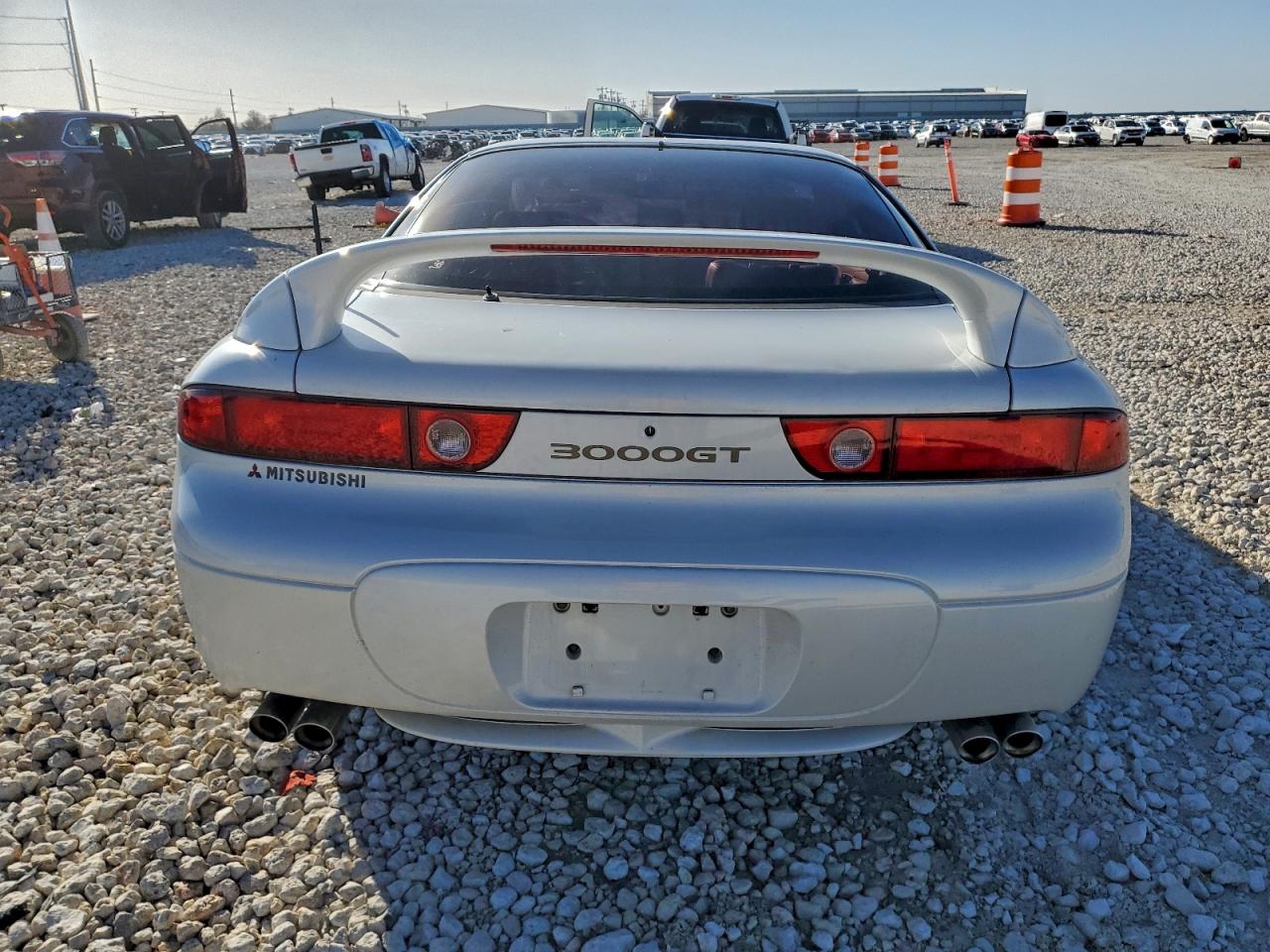 1998 Mitsubishi 3000 Gt White vin: JA3AM44H3WY000728