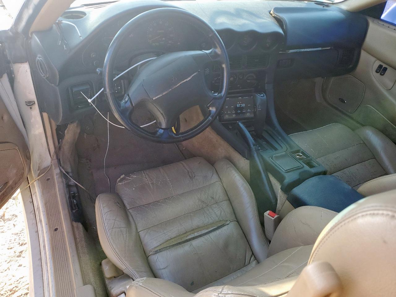 1998 Mitsubishi 3000 Gt    White vin: JA3AM44H7WY000618