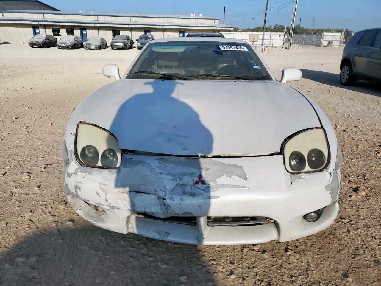 1998 Mitsubishi 3000 Gt    White vin: JA3AM44H7WY000618