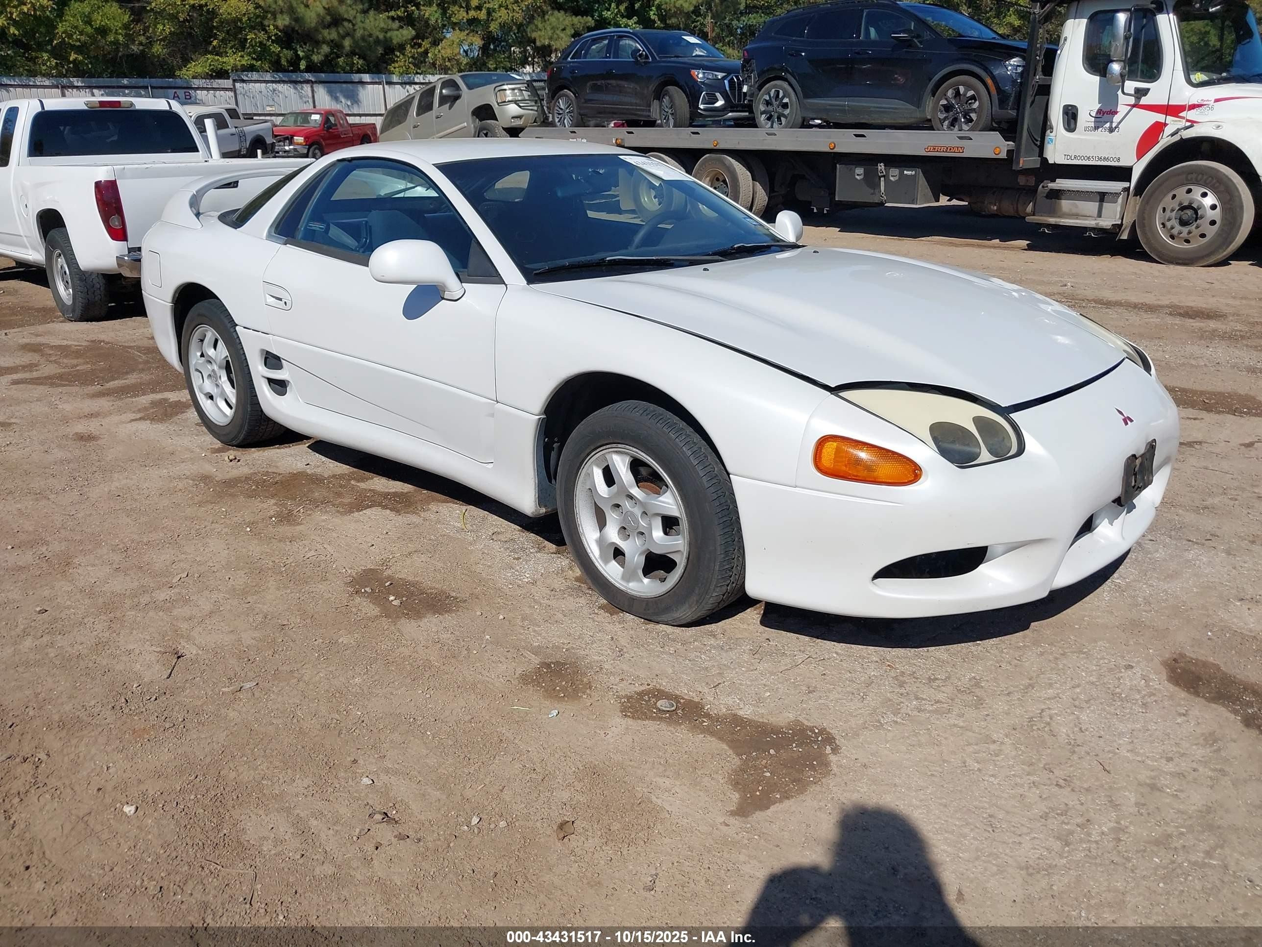 1998 Mitsubishi 3000 Gt   White vin: JA3AM44H7WY002692