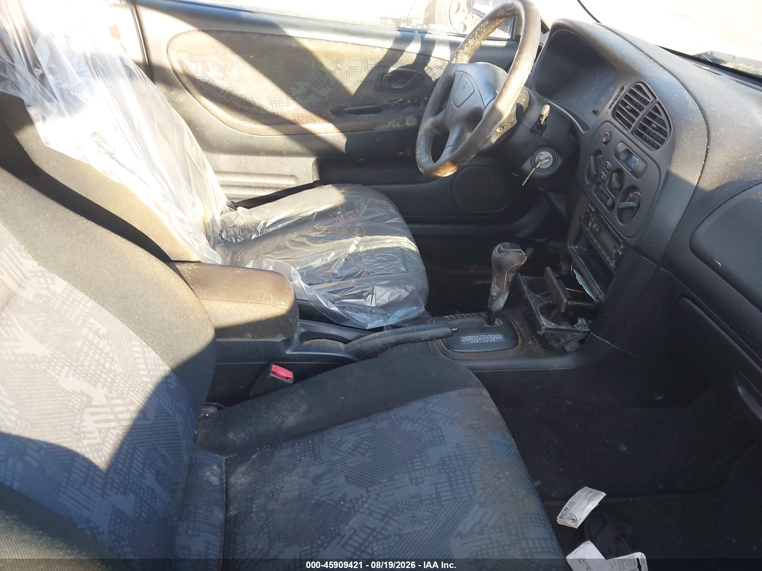 2002 Mitsubishi Mirage De Blue vin: JA3AY11A62U077329
