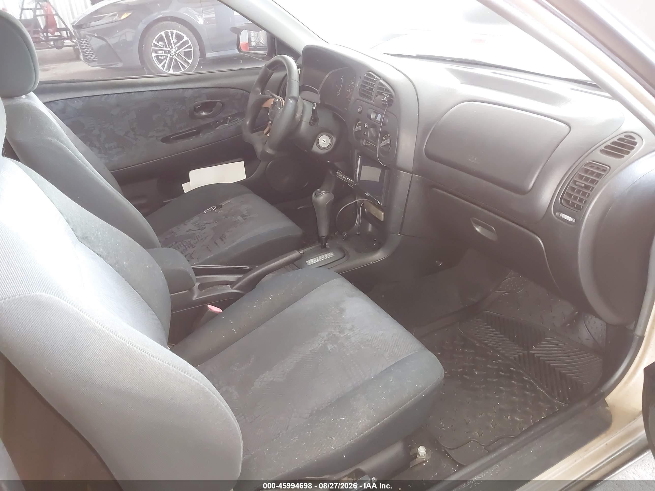 2000 Mitsubishi Mirage De Black vin: JA3AY11A9YU014458