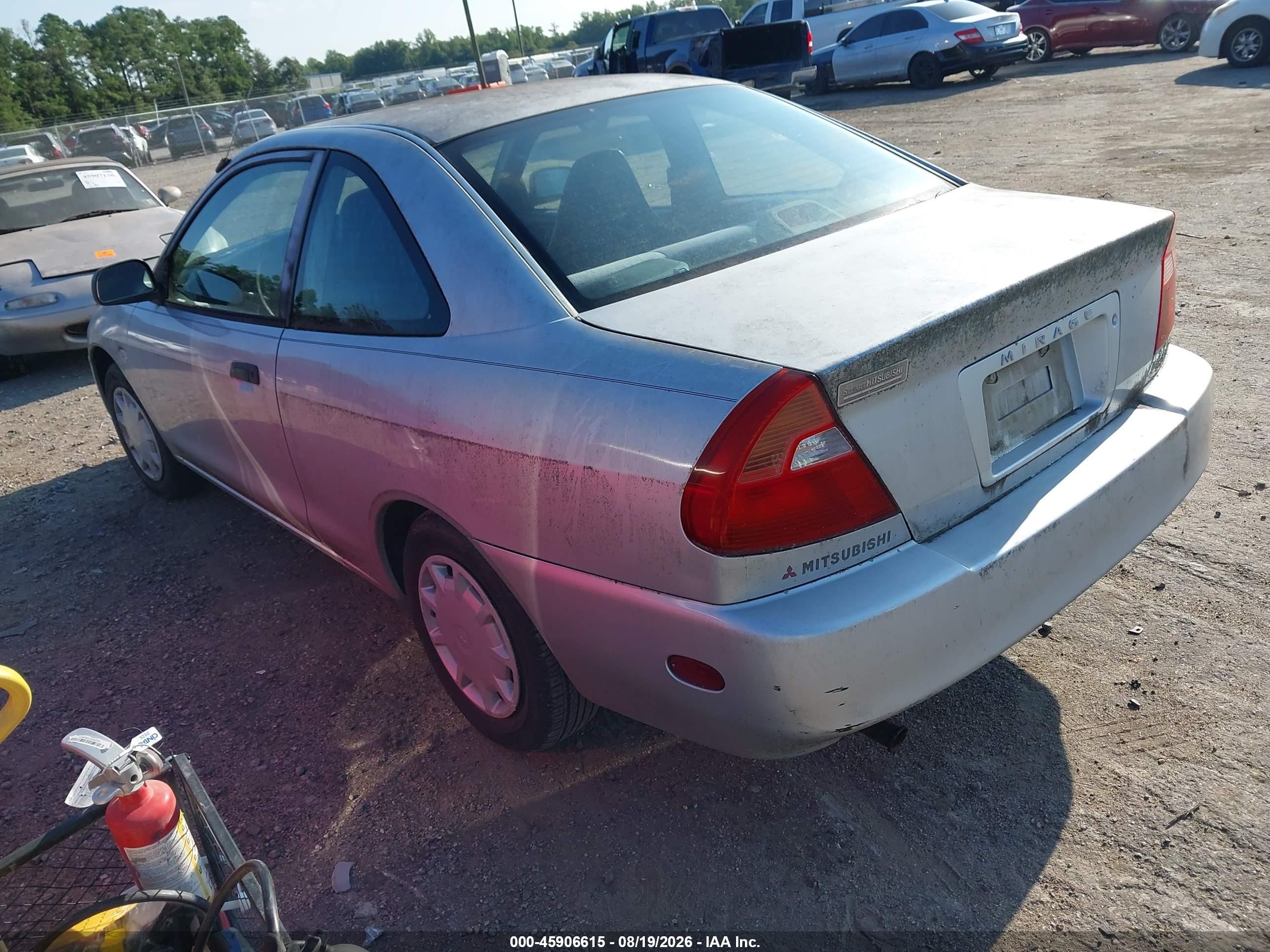 2001 Mitsubishi Mirage De Silver vin: JA3AY11AX1U007752