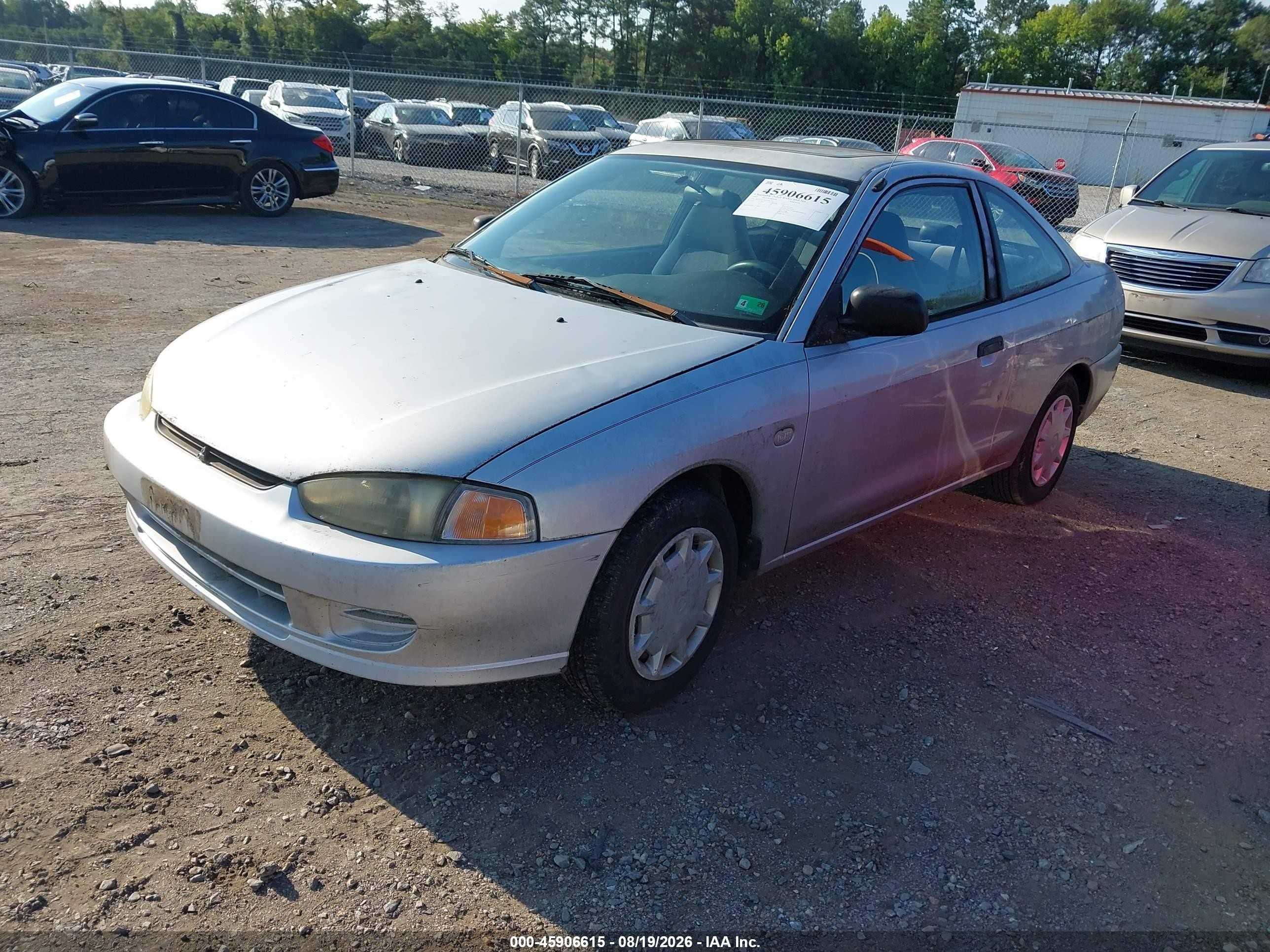 2001 Mitsubishi Mirage De Silver vin: JA3AY11AX1U007752