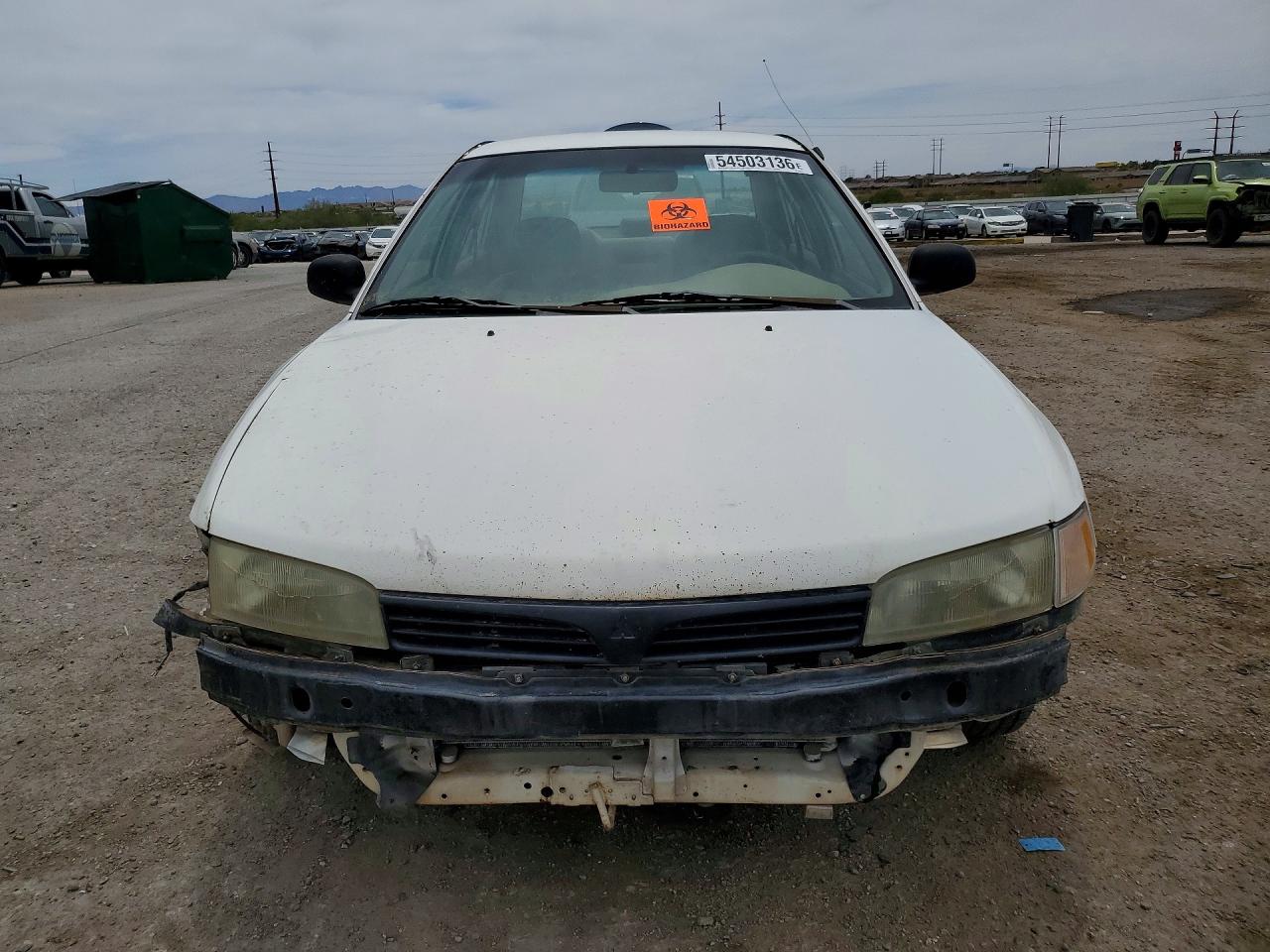 1999 Mitsubishi Mirage De White vin: JA3AY26A5XU045963