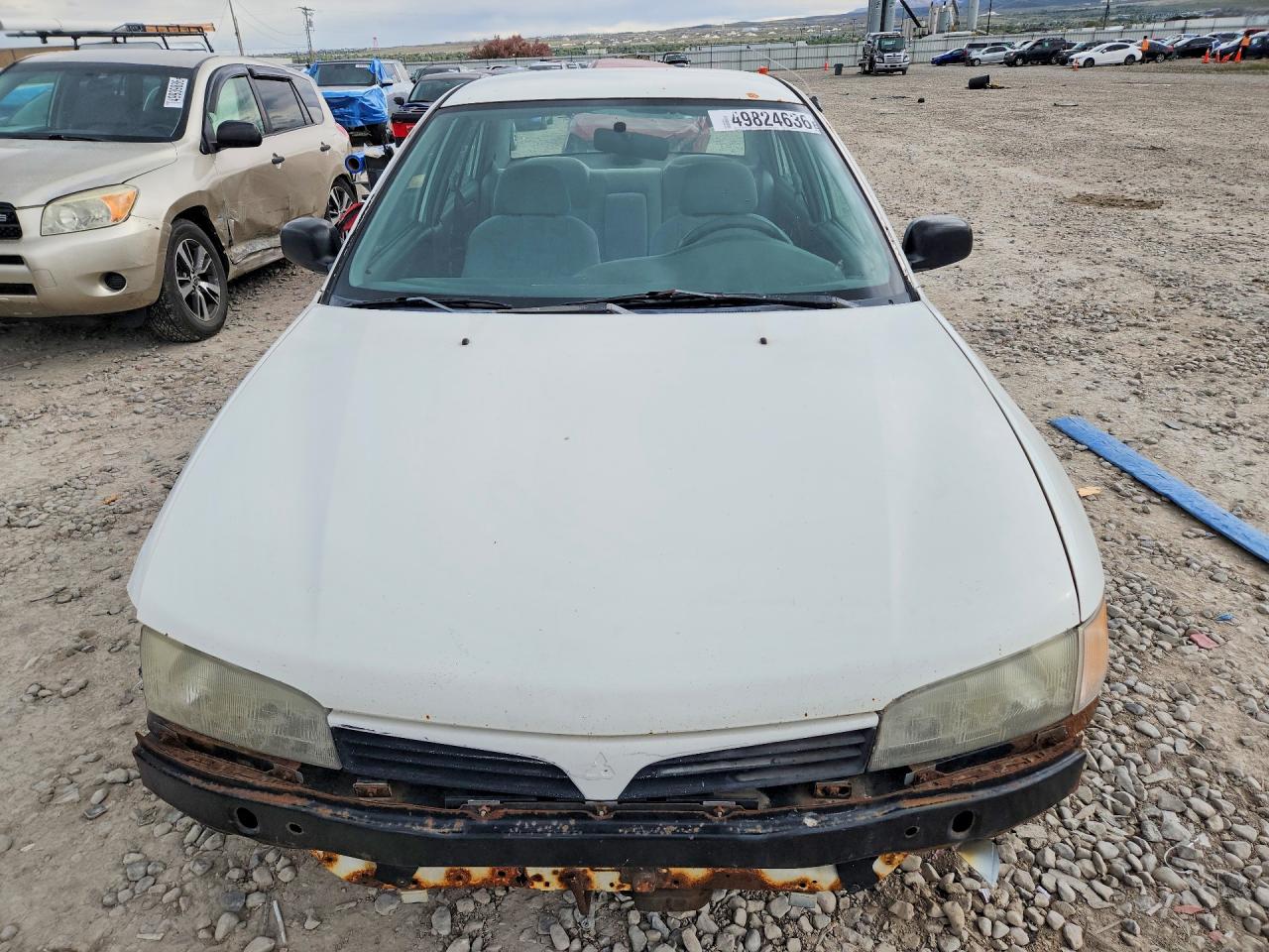 1998 Mitsubishi Mirage De Белый vin: JA3AY26A9WU033068