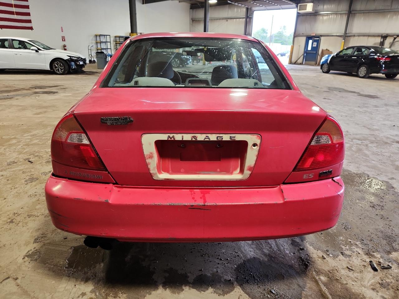 2001 Mitsubishi Mirage Es Red vin: JA3AY26C01U050223
