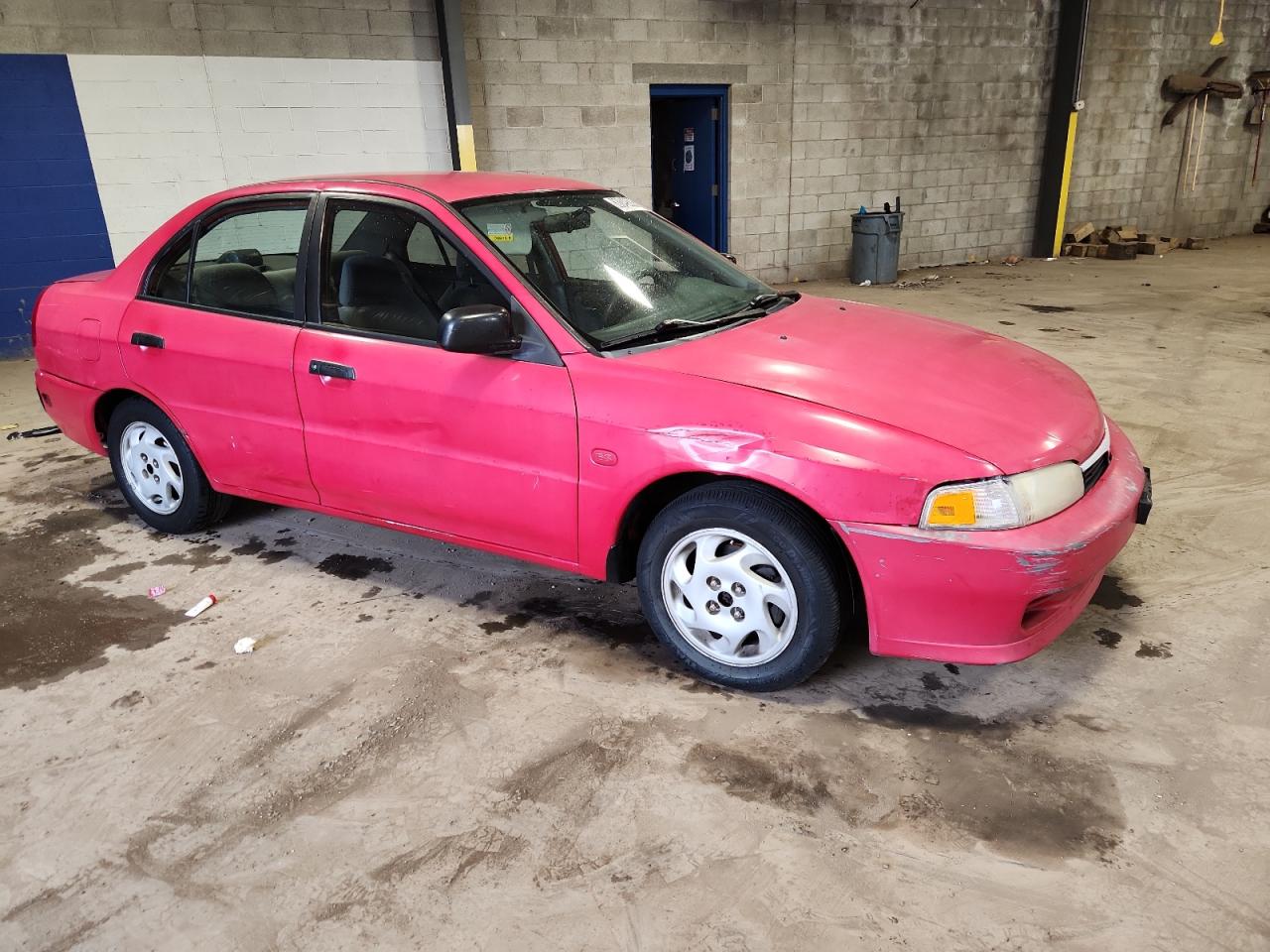 2001 Mitsubishi Mirage Es Red vin: JA3AY26C01U050223