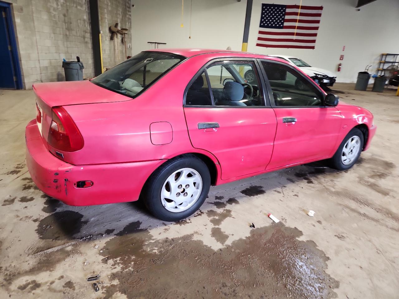2001 Mitsubishi Mirage Es Red vin: JA3AY26C01U050223