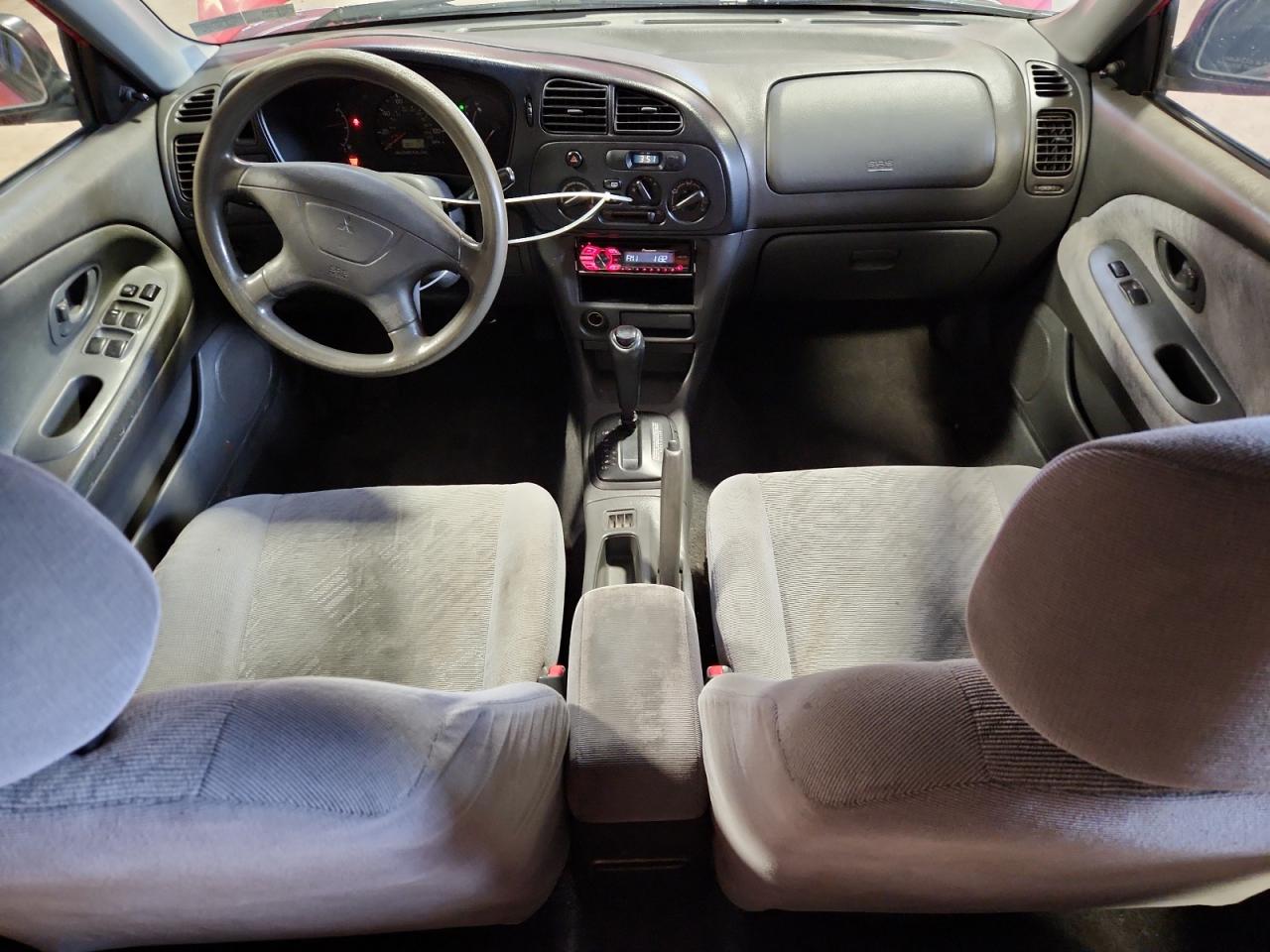 2001 Mitsubishi Mirage Es Red vin: JA3AY26C01U050223