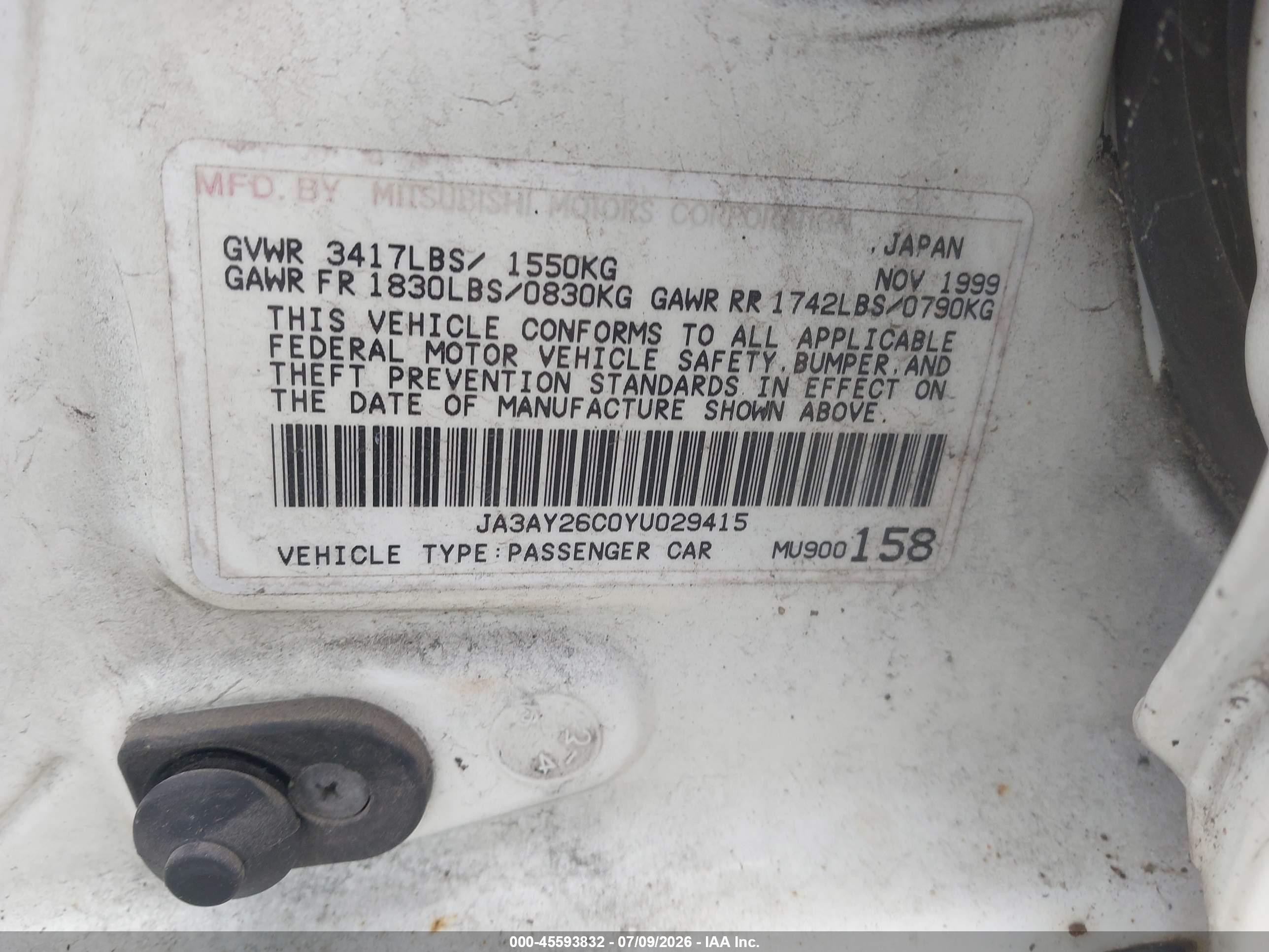 2000 Mitsubishi Mirage De White vin: JA3AY26C0YU029415