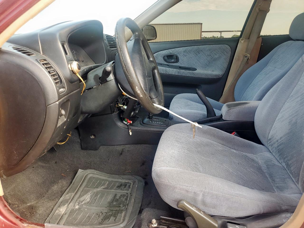 2000 Mitsubishi Mirage De Burgundy vin: JA3AY26C0YU033500