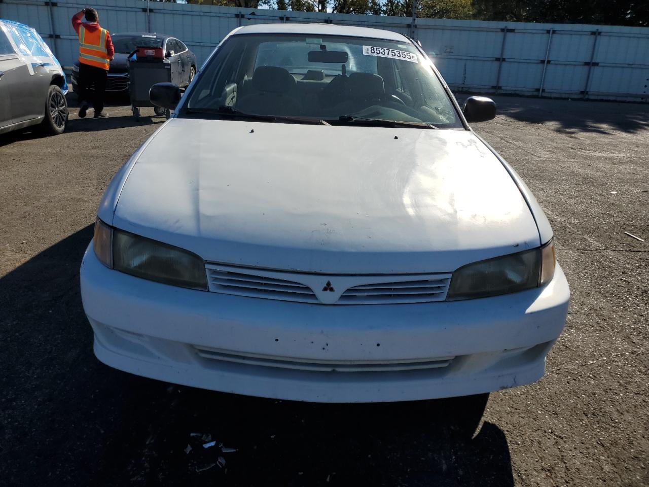 2001 Mitsubishi Mirage Es Белый vin: JA3AY26C21U013335
