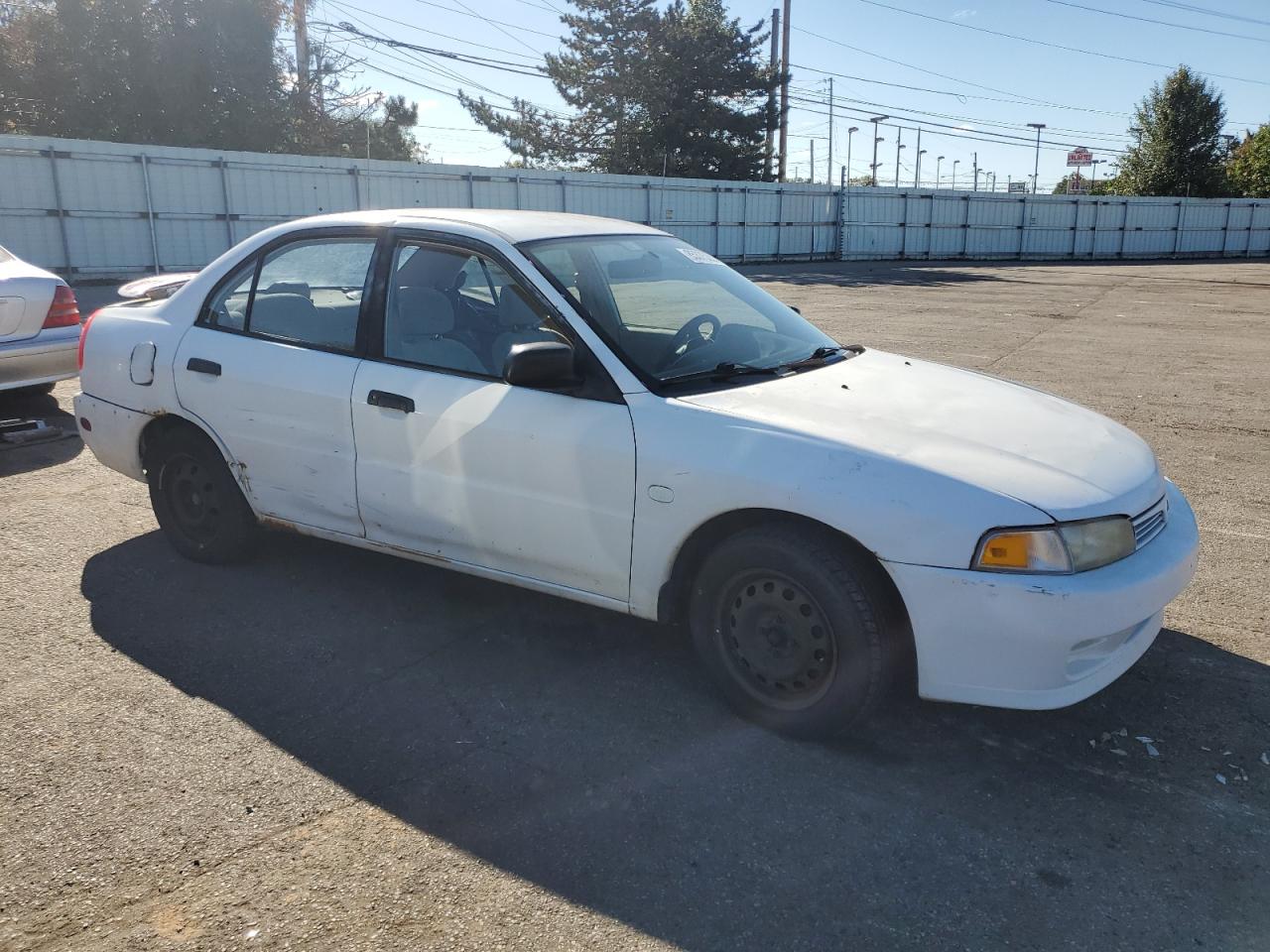 2001 Mitsubishi Mirage Es Белый vin: JA3AY26C21U013335
