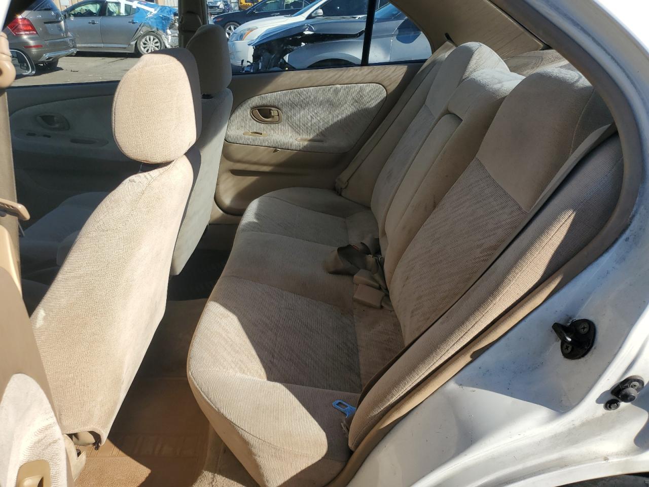 2001 Mitsubishi Mirage Es Белый vin: JA3AY26C21U013335
