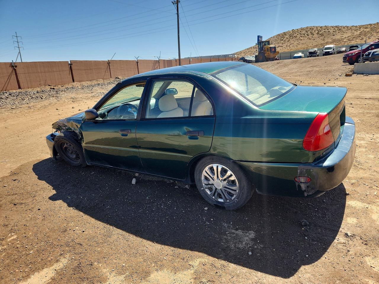 2000 Mitsubishi Mirage De Green vin: JA3AY26C2YU008193