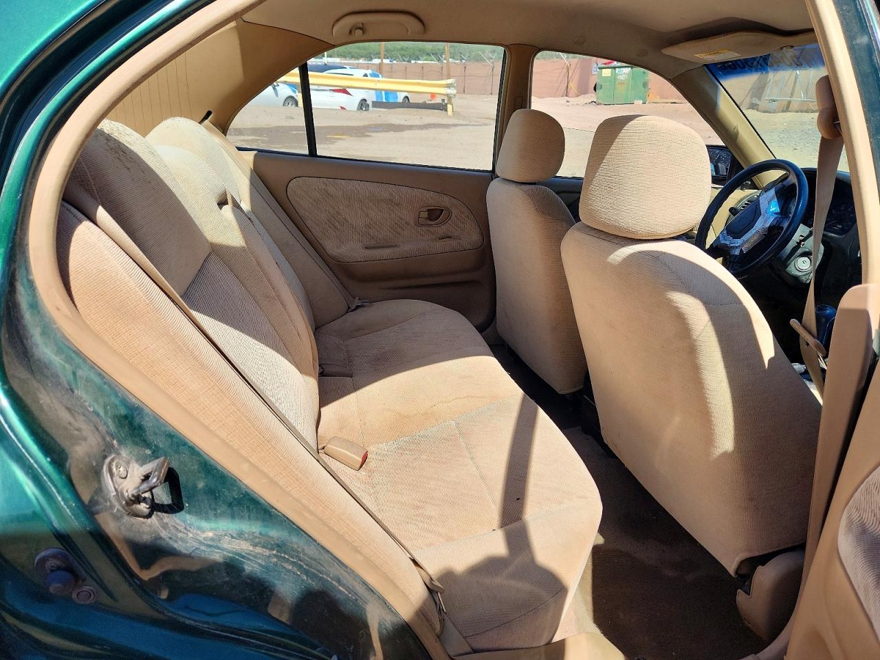 2000 Mitsubishi Mirage De Green vin: JA3AY26C2YU008193