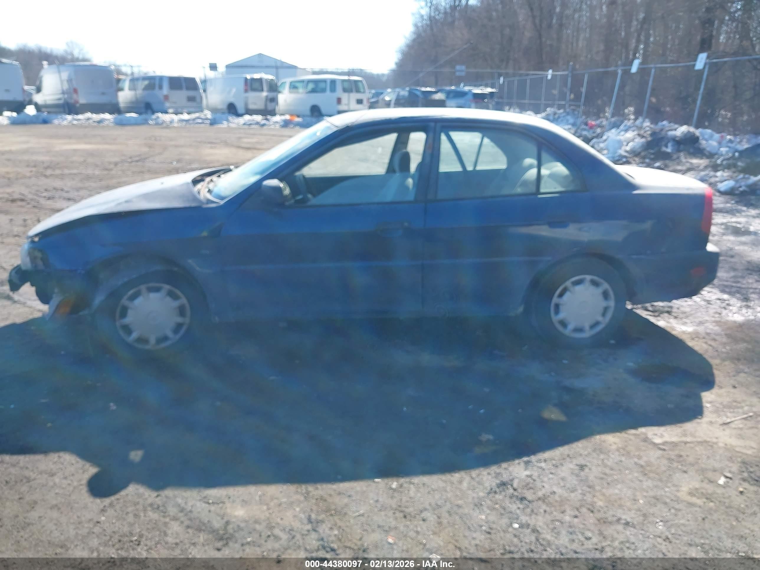 2001 Mitsubishi Mirage Es Blue vin: JA3AY26C41U008427