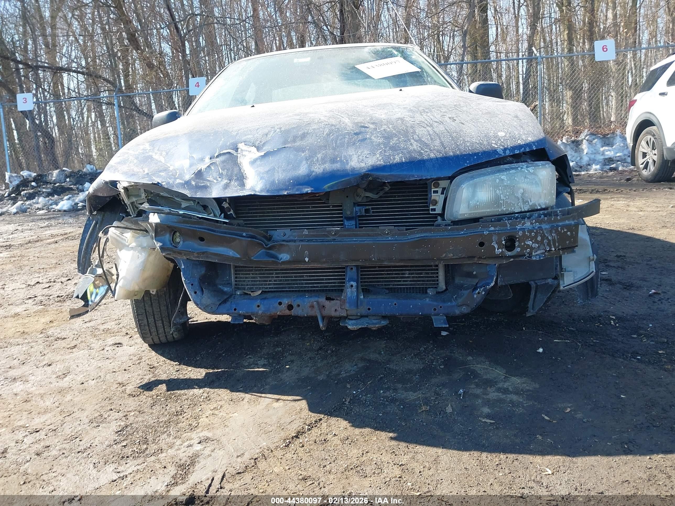 2001 Mitsubishi Mirage Es Blue vin: JA3AY26C41U008427