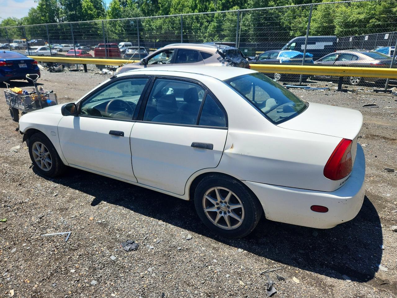 2001 Mitsubishi Mirage Es White vin: JA3AY26C41U051293