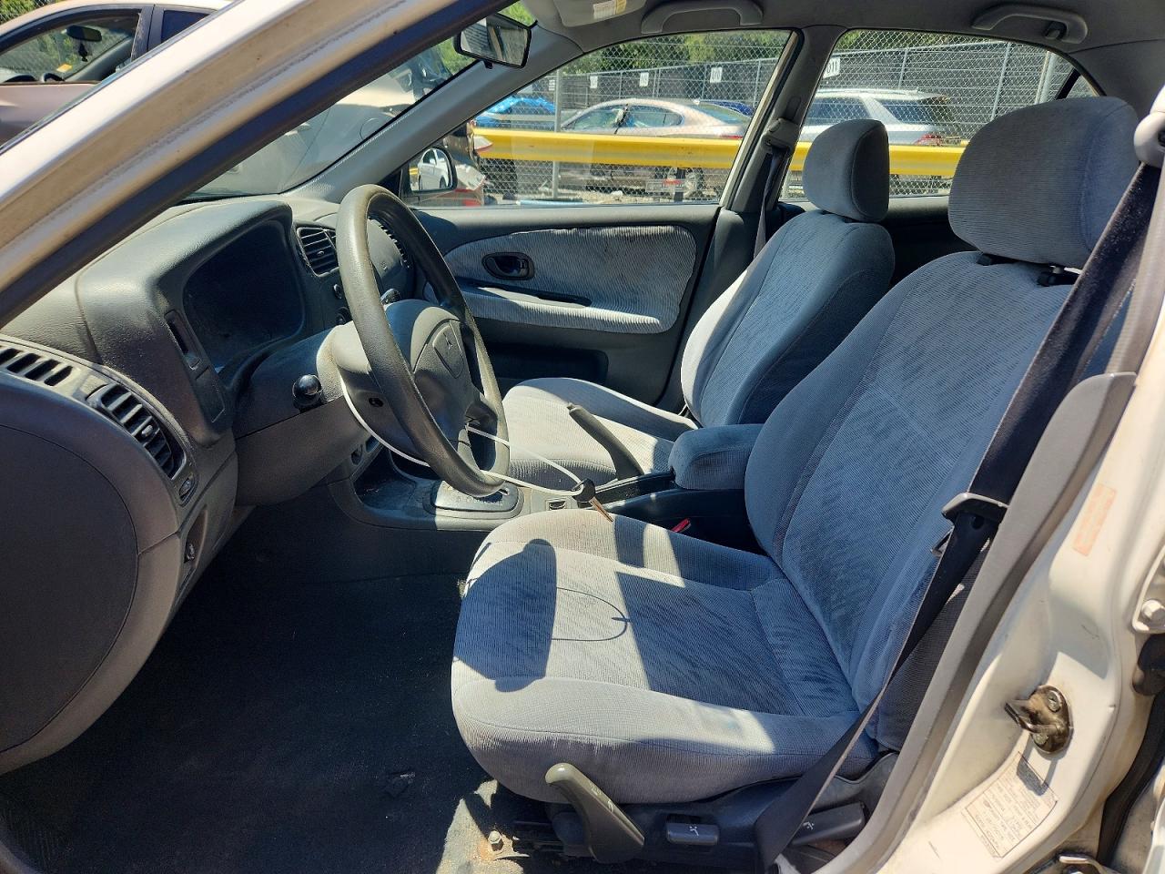 2001 Mitsubishi Mirage Es White vin: JA3AY26C41U051293