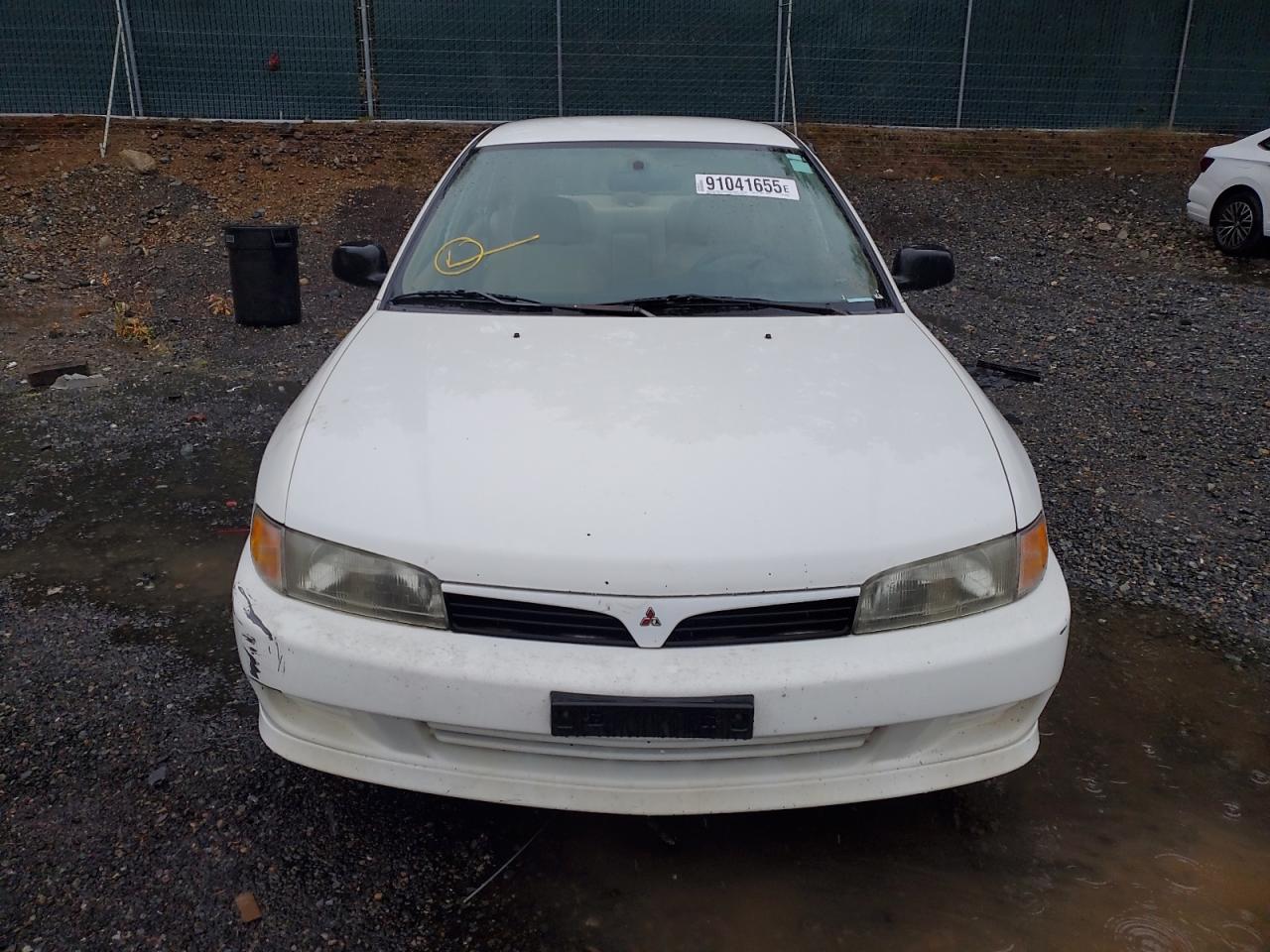 2001 Mitsubishi Mirage Es White vin: JA3AY26C41U052816