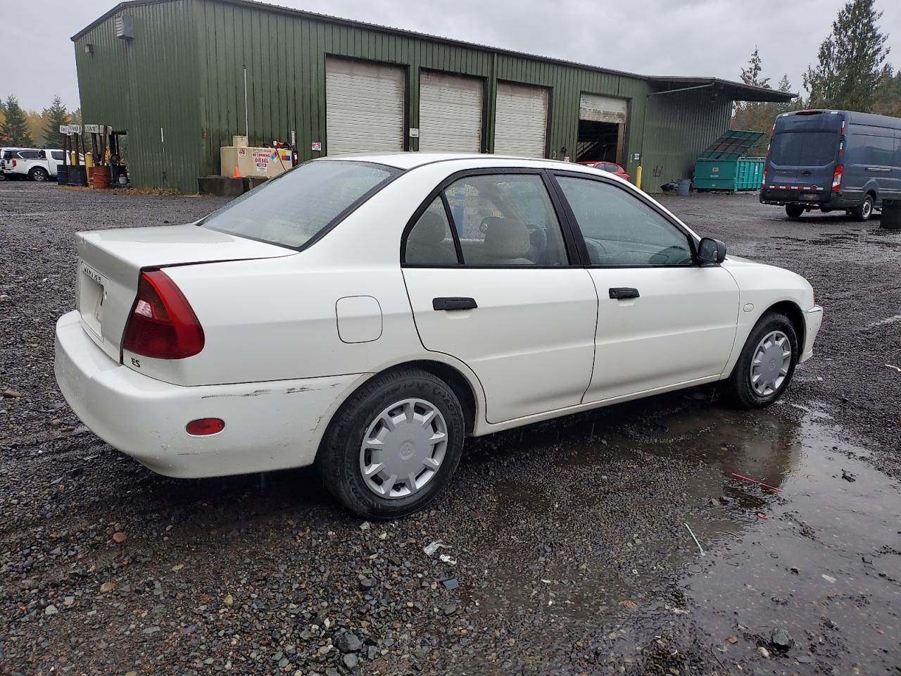 2001 Mitsubishi Mirage Es White vin: JA3AY26C41U052816