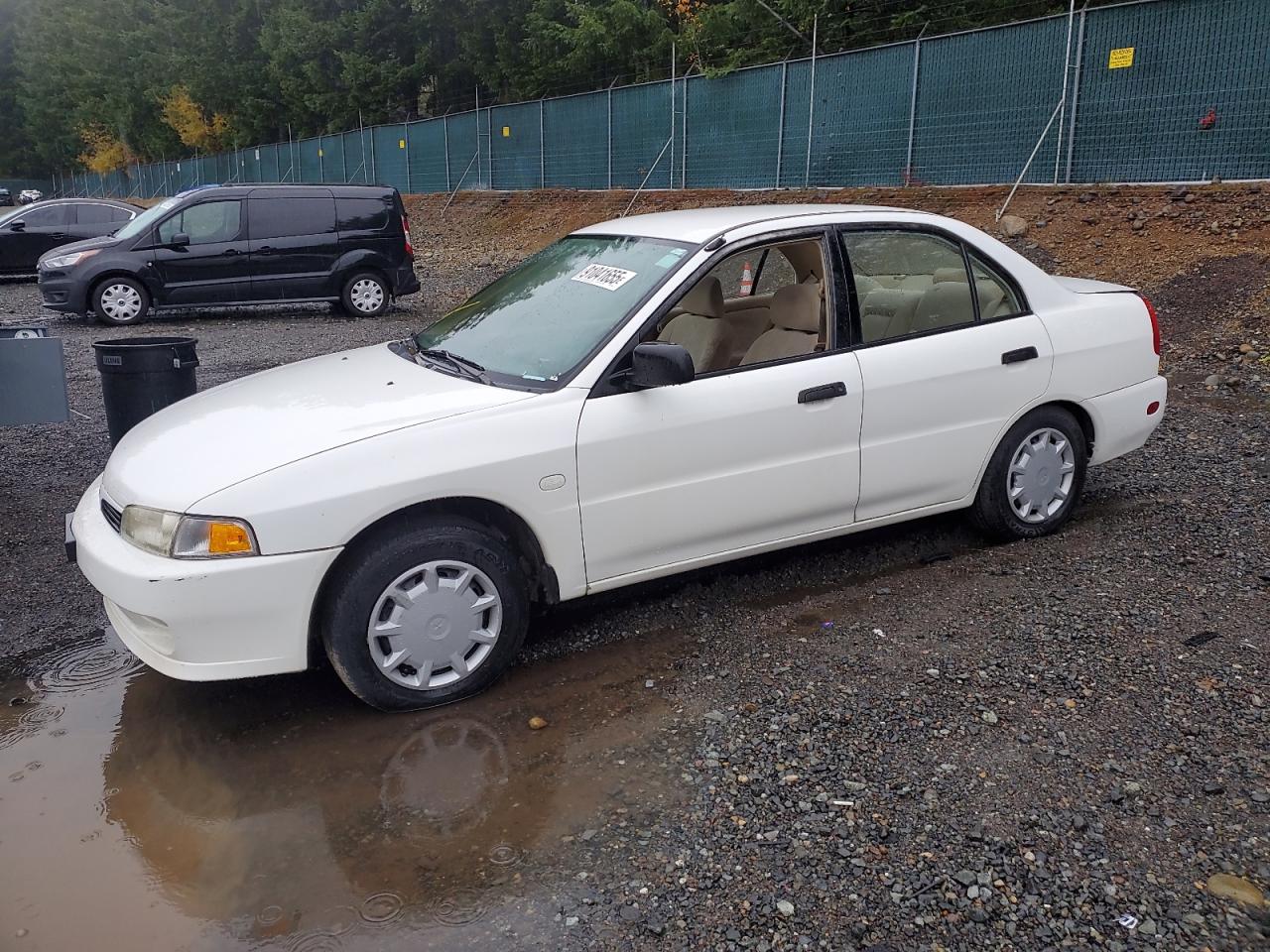 2001 Mitsubishi Mirage Es White vin: JA3AY26C41U052816