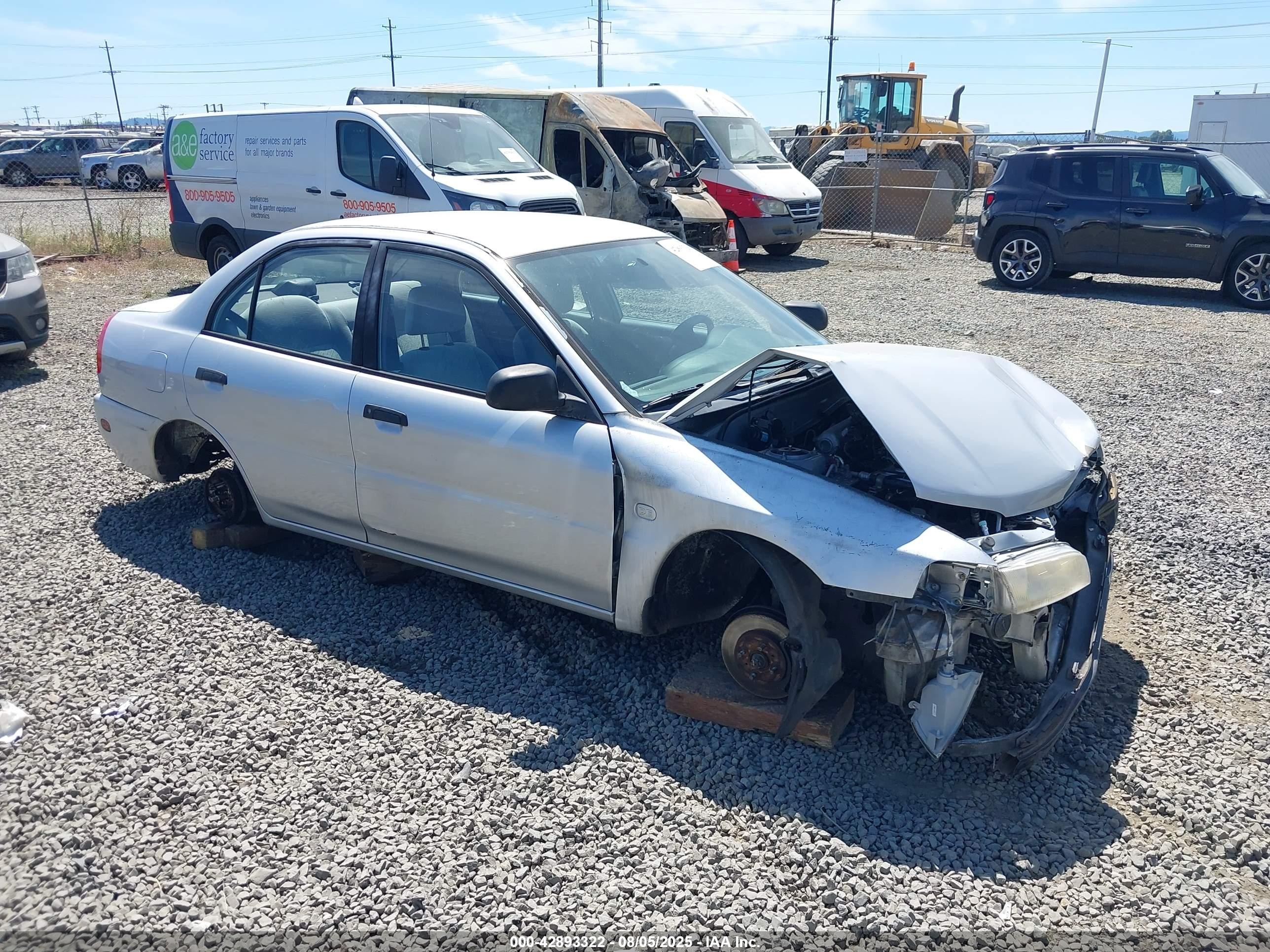 2000 Mitsubishi Mirage De Silver vin: JA3AY26C4YU060327