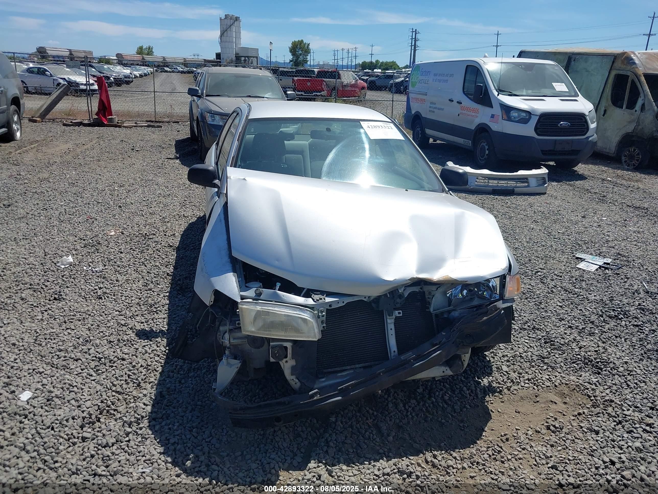 2000 Mitsubishi Mirage De Silver vin: JA3AY26C4YU060327