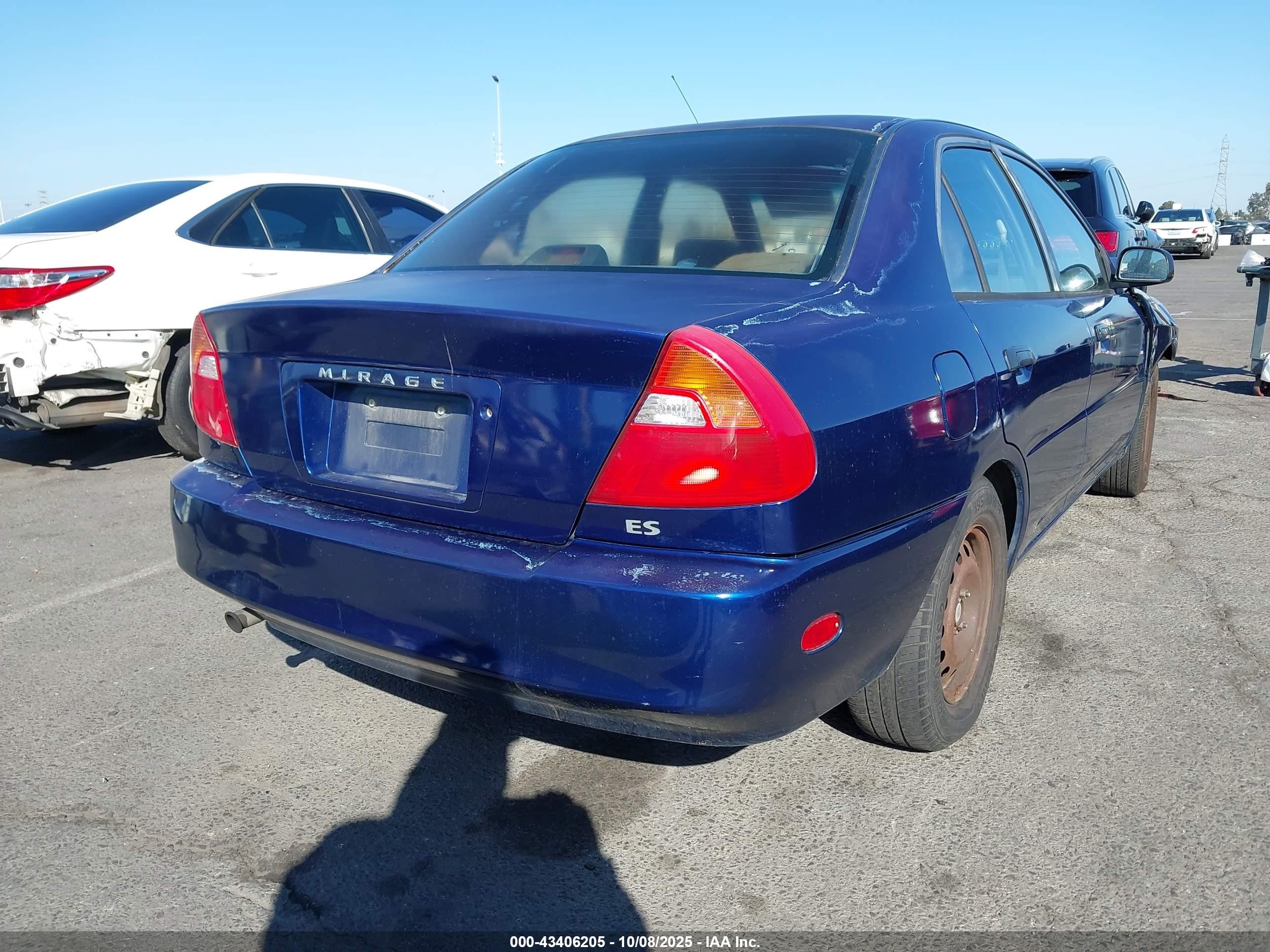 2001 Mitsubishi Mirage Es Blue vin: JA3AY26C71U018708