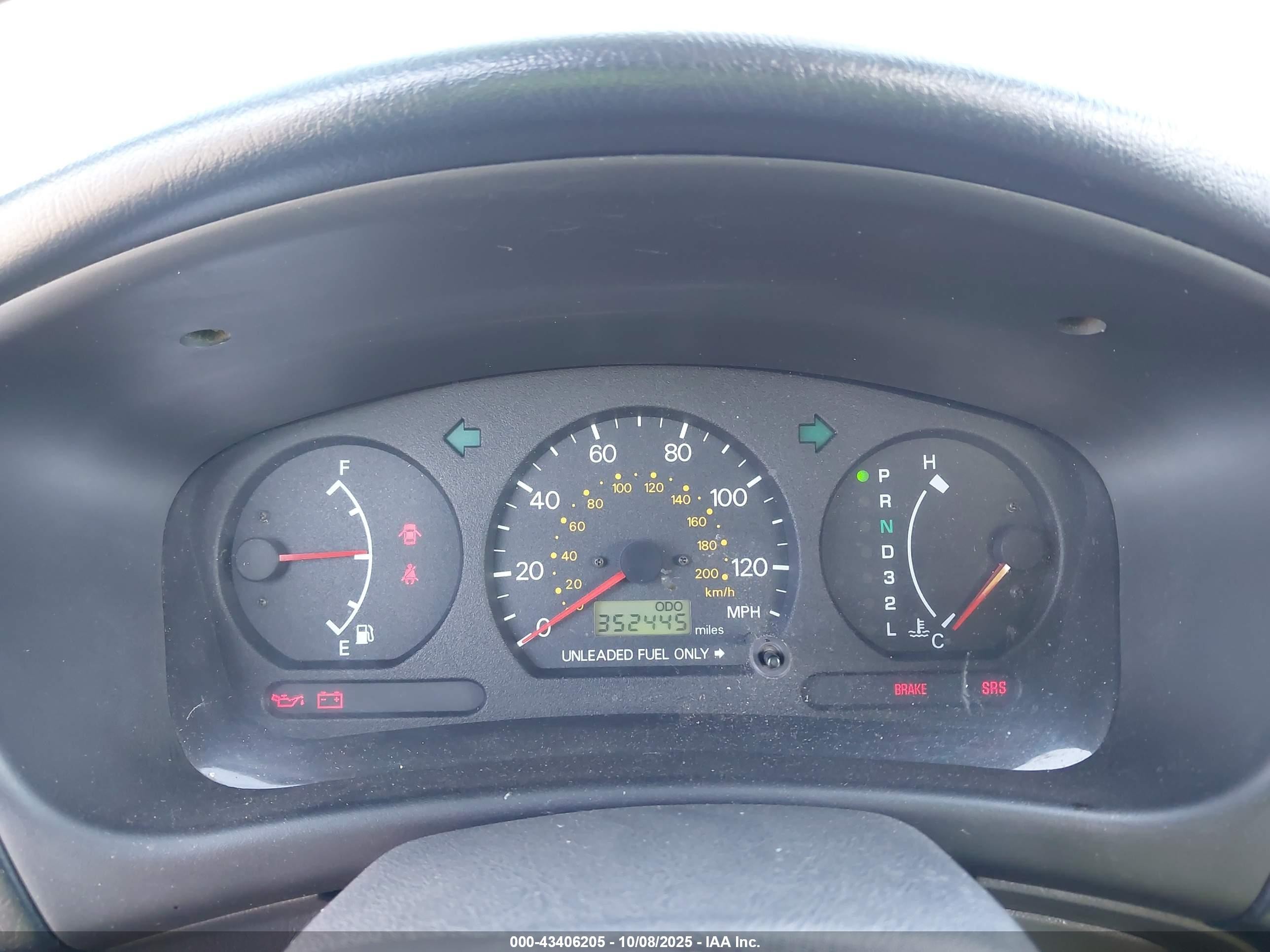 2001 Mitsubishi Mirage Es Blue vin: JA3AY26C71U018708