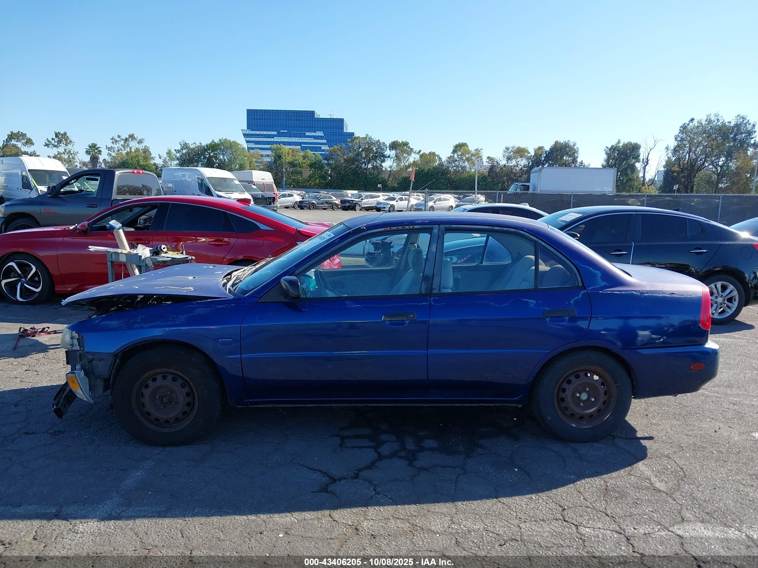 2001 Mitsubishi Mirage Es Blue vin: JA3AY26C71U018708