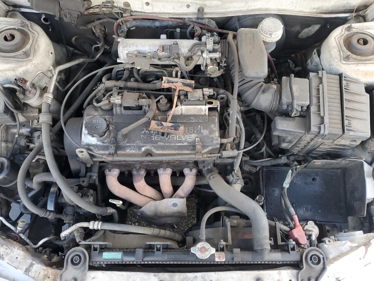 2001 Mitsubishi Mirage Es White vin: JA3AY26C71U036674