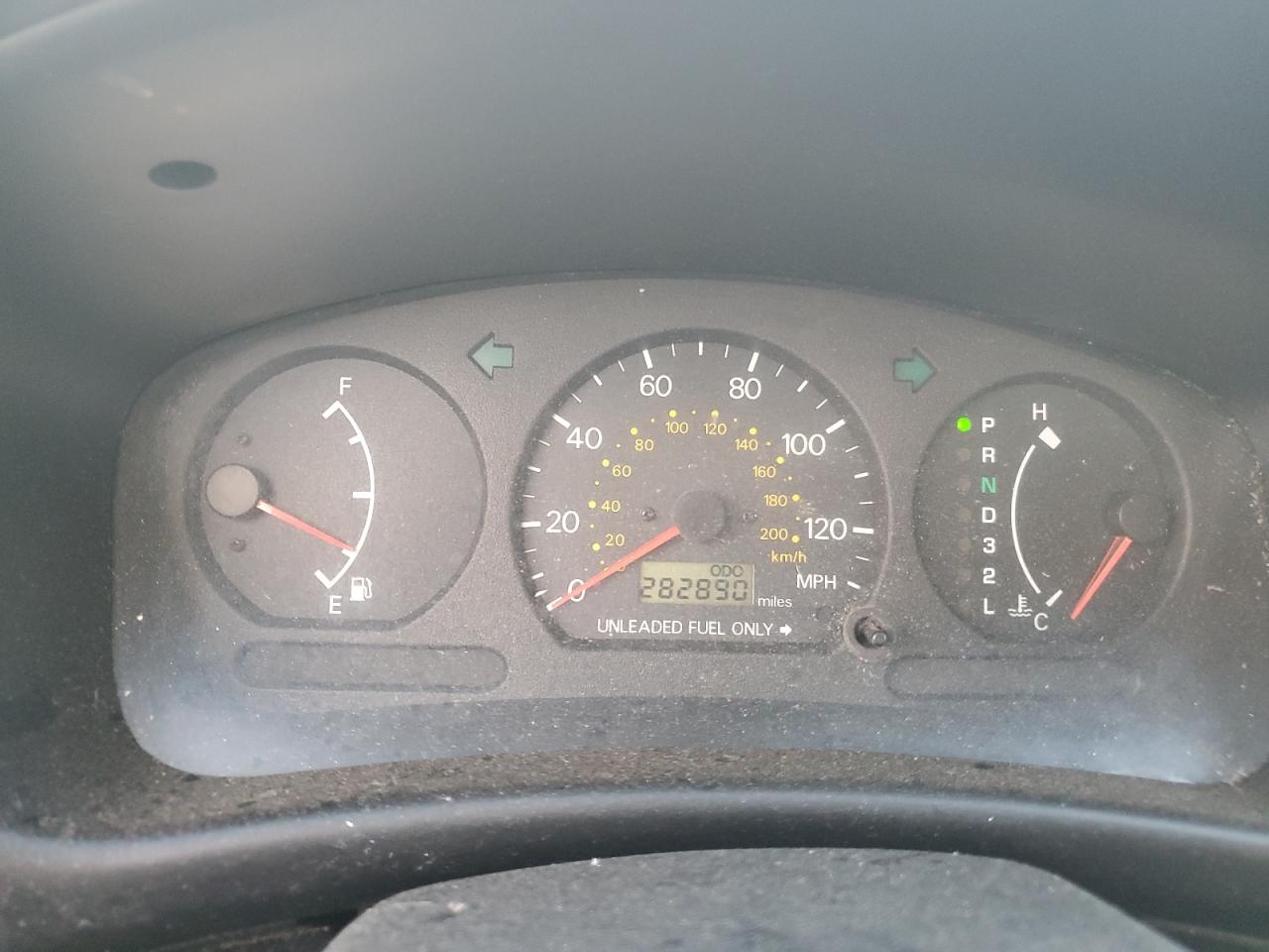 2001 Mitsubishi Mirage Es White vin: JA3AY26C71U036674