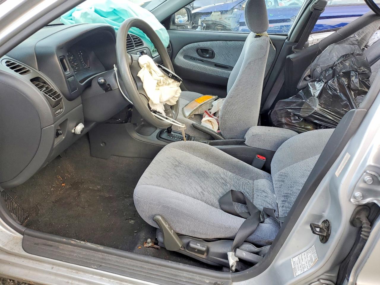 2001 Mitsubishi Mirage Es Серебряный vin: JA3AY26C71U040255