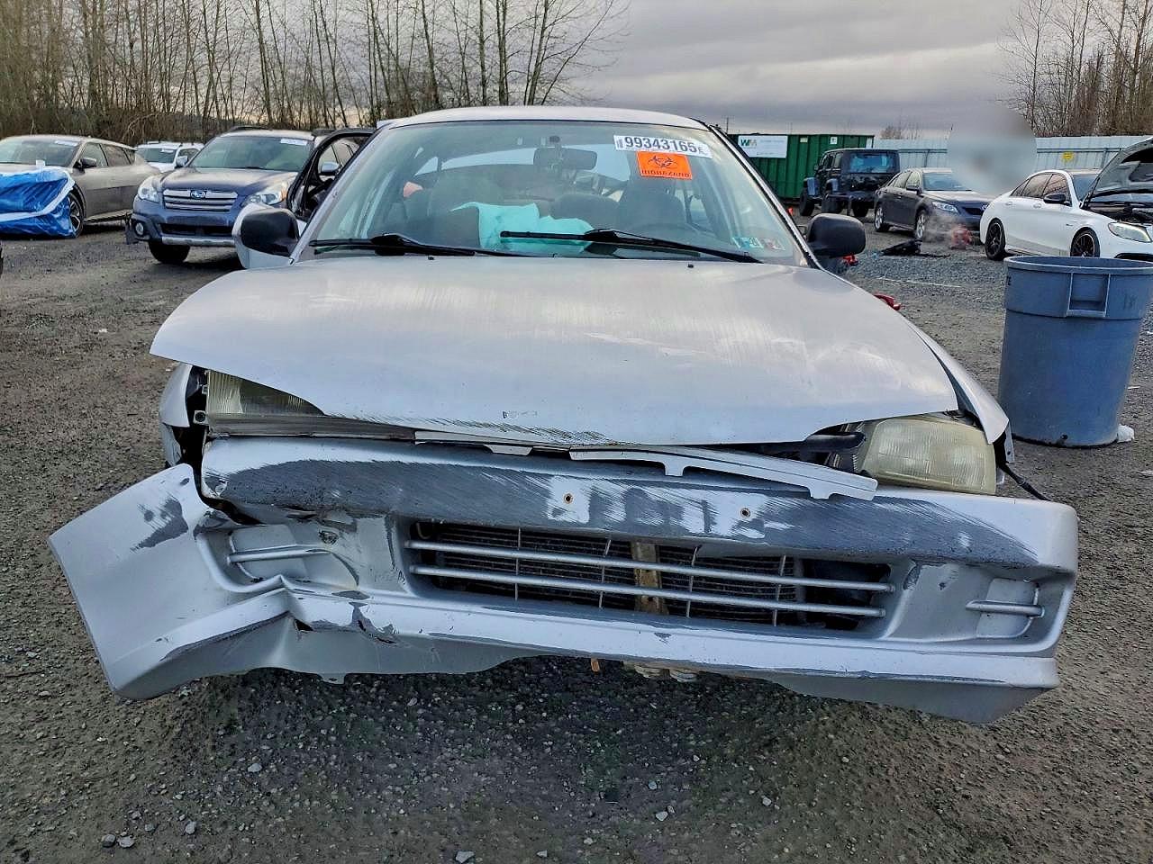 2001 Mitsubishi Mirage Es Серебряный vin: JA3AY26C71U040255